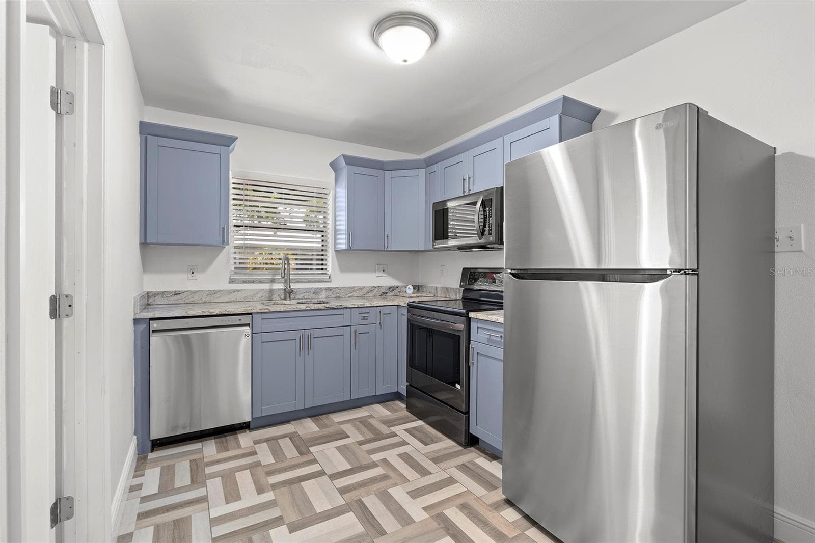 Single Family Residence at 2539 W UNION ST, TAMPA, photo 14 of 22