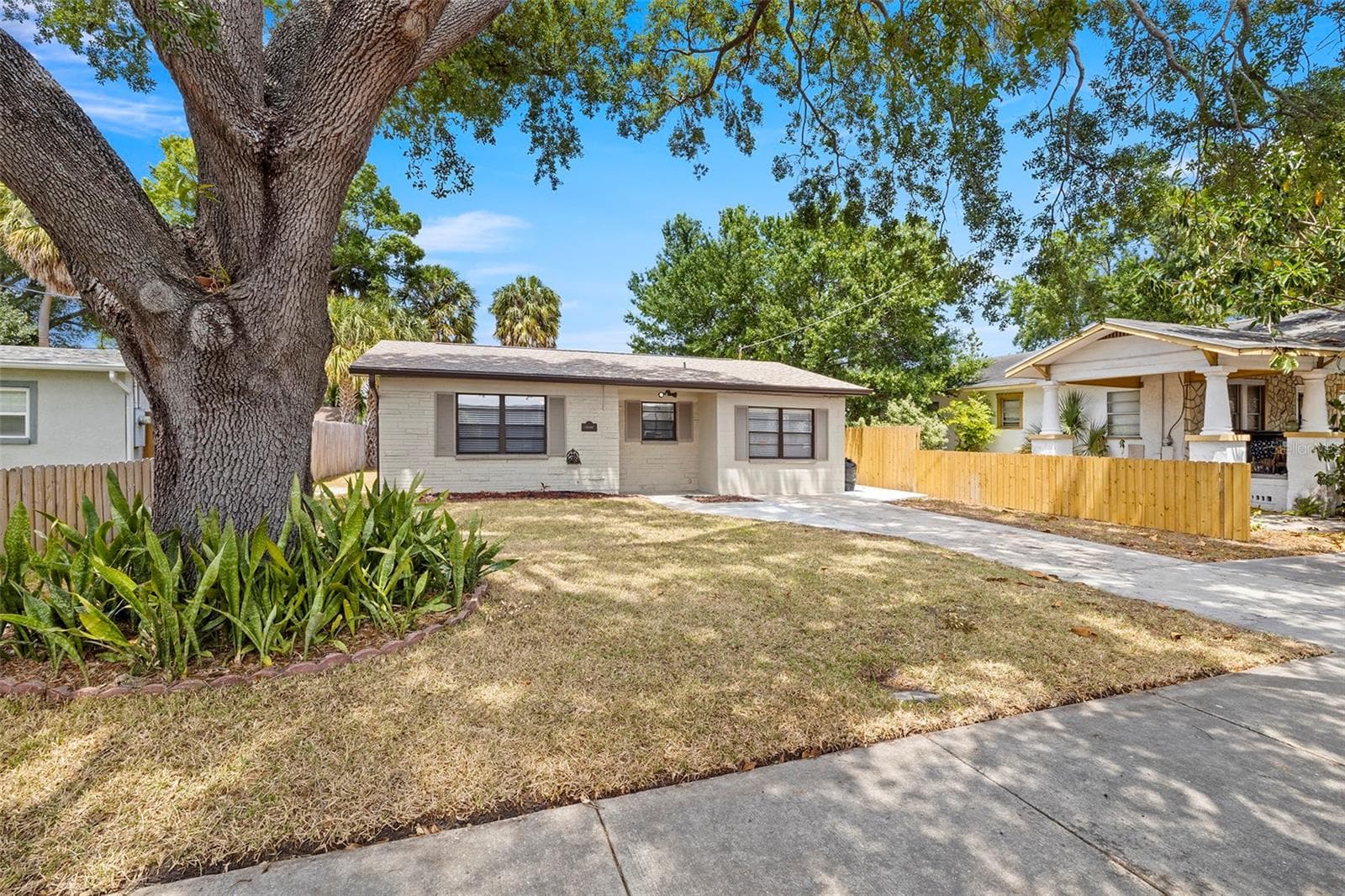 Single Family Residence at 2539 W UNION ST, TAMPA, photo 7 of 22
