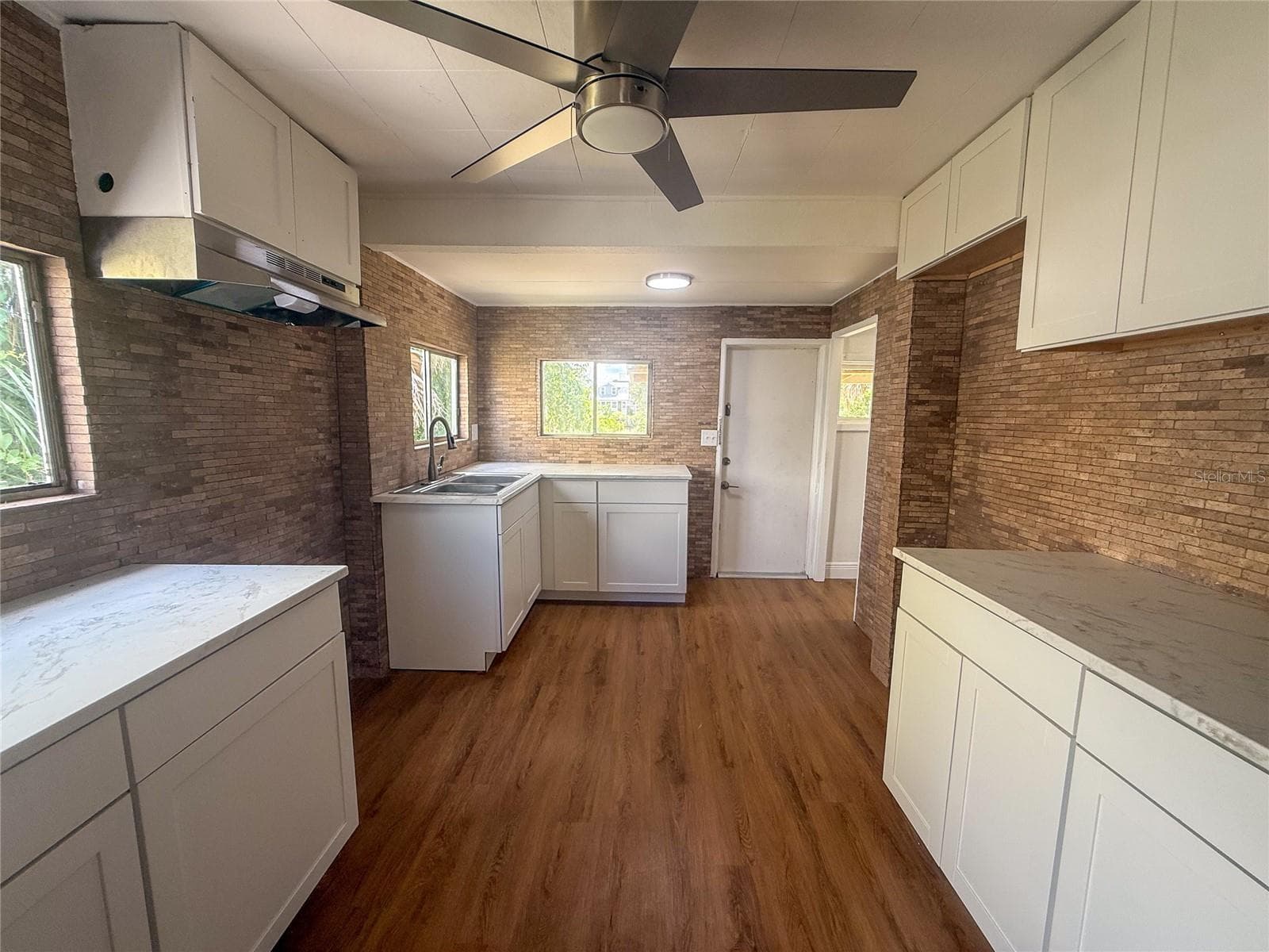 Single Family Residence at 19 N MARY ST, EUSTIS, photo 6 of 43