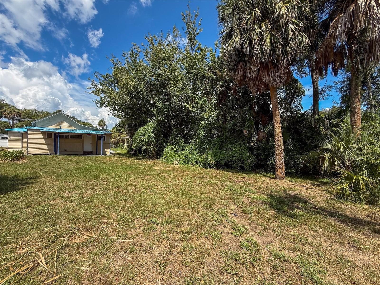 Single Family Residence at 19 N MARY ST, EUSTIS, photo 42 of 43