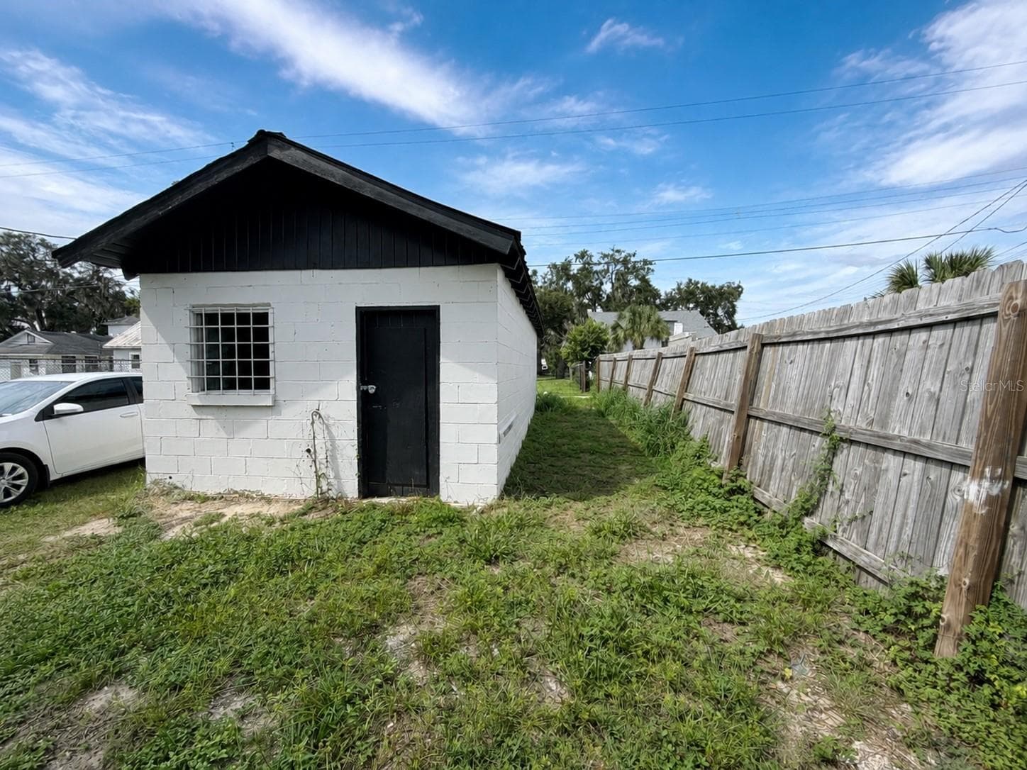 Half Duplex at 625 AVENUE B SW, WINTER HAVEN, photo 13 of 19
