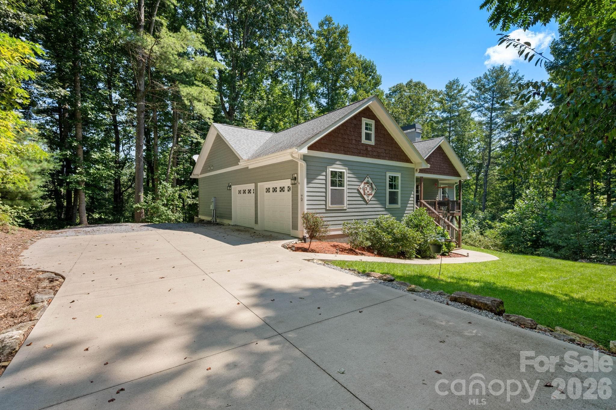 Concrete Driveway with Double Garage - 72 Summer Shade Court, Hendersonville