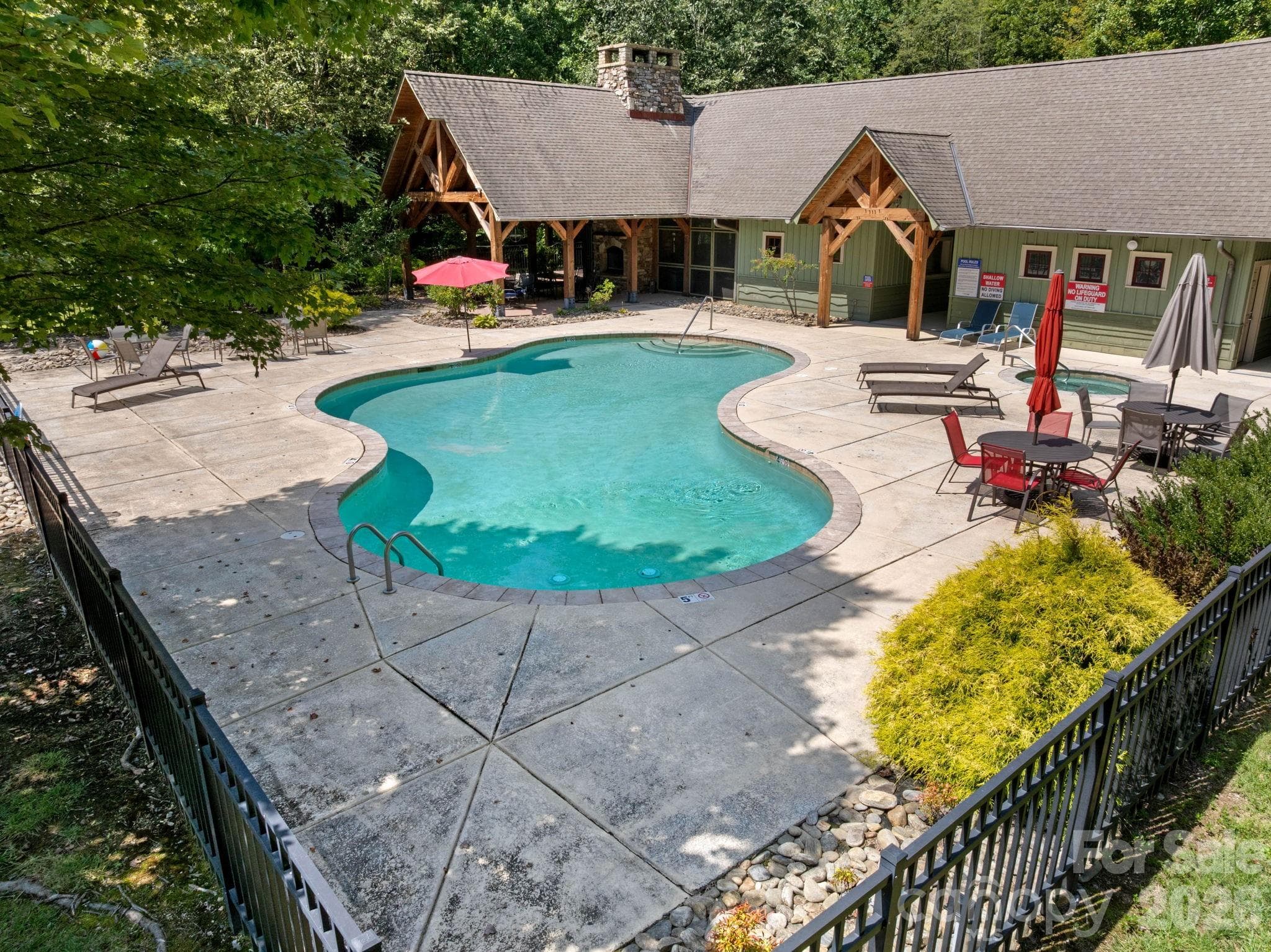 Single Family Residence at 72 Summer Shade Court, Hendersonville, photo 40 of 40