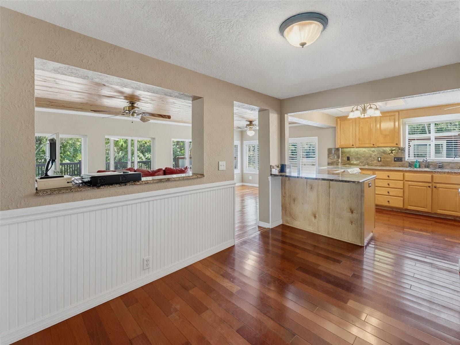 Single Family Residence at 5415 RIVERSIDE DR, YANKEETOWN, photo 34 of 100
