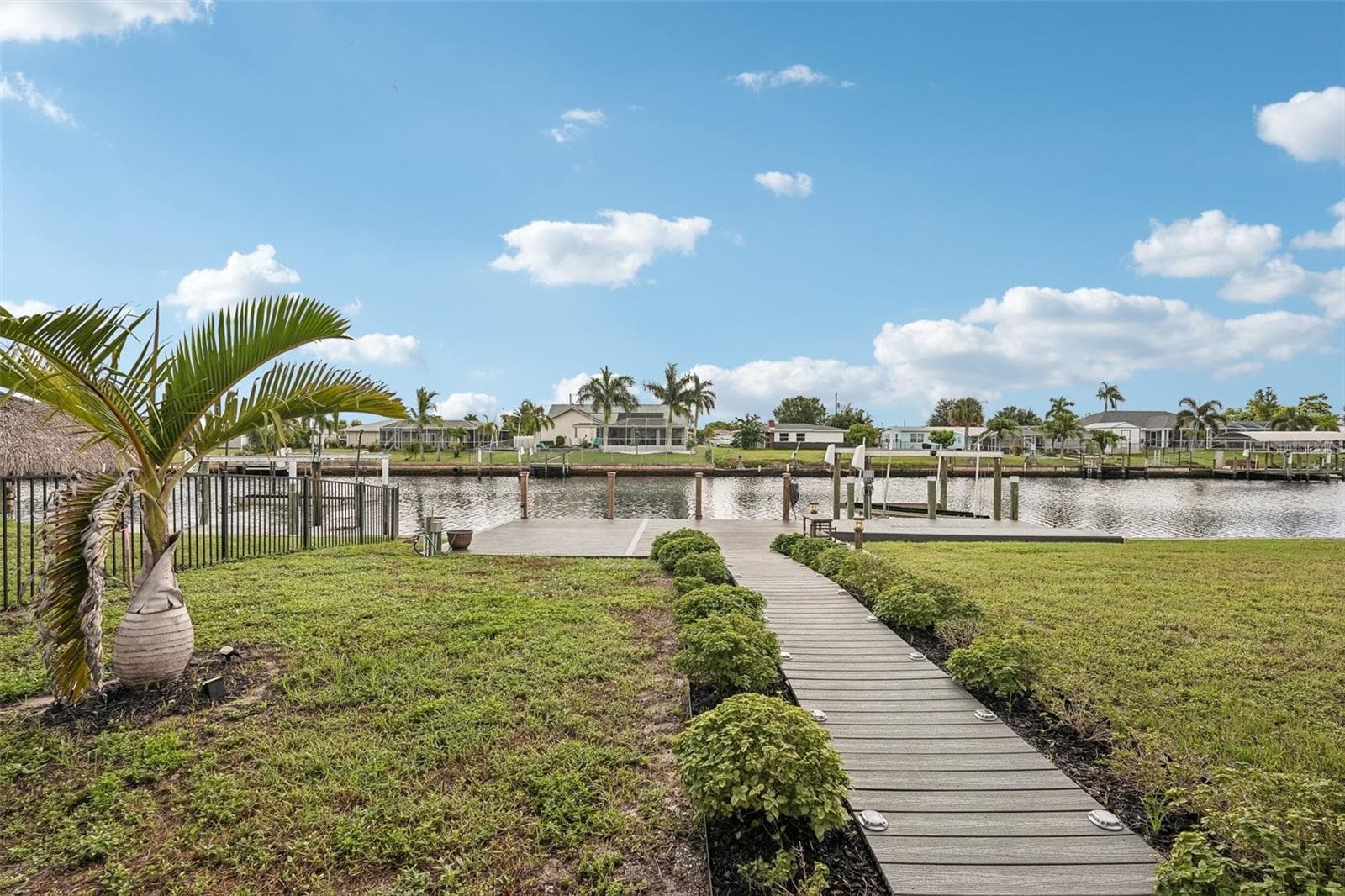 Single Family Residence at 289 W TARPON BLVD NW, PORT CHARLOTTE, photo 36 of 58