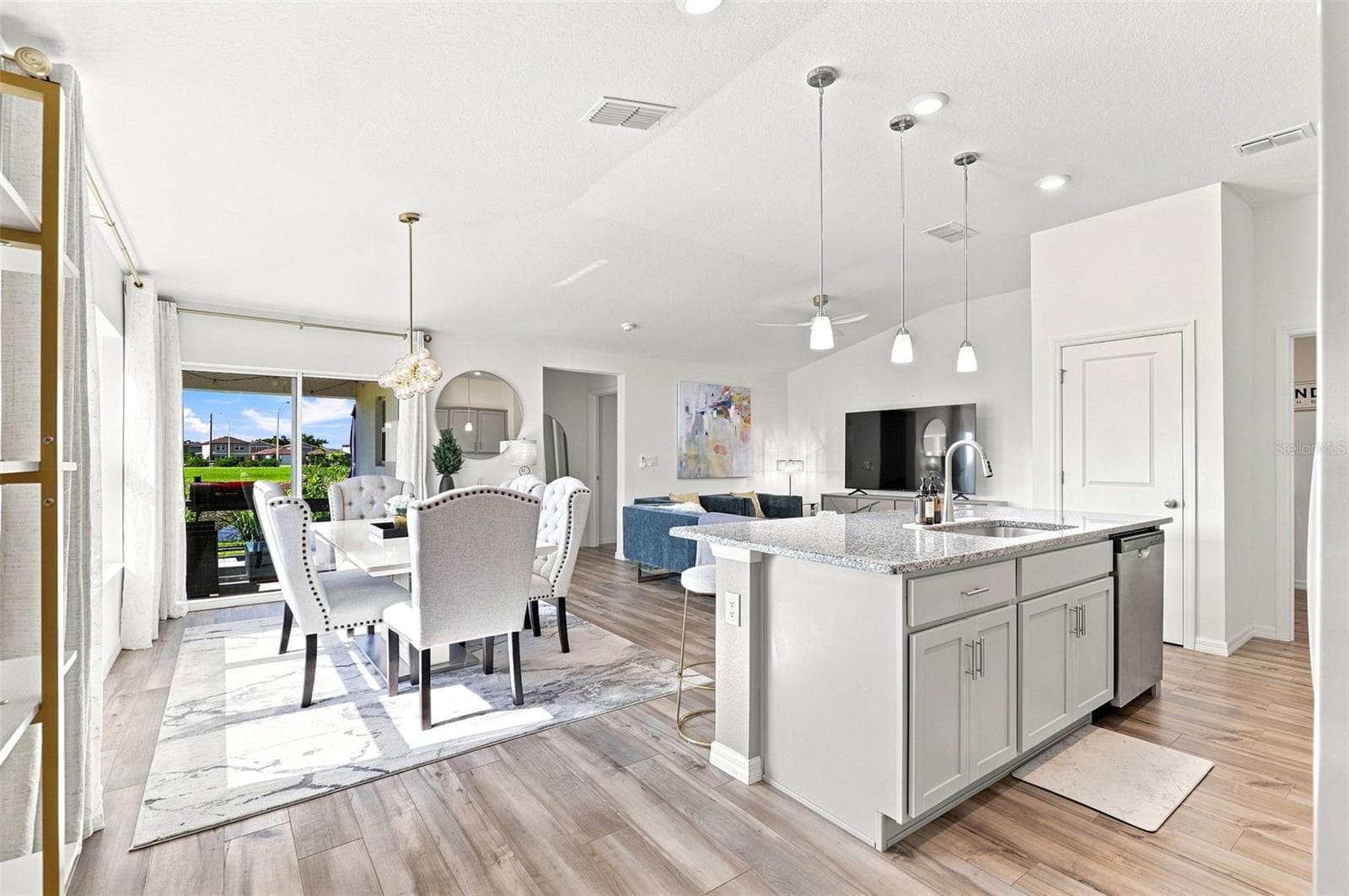 Single Family Residence at 9540 SANDY BLUFFS CIR, PARRISH, photo 5 of 35