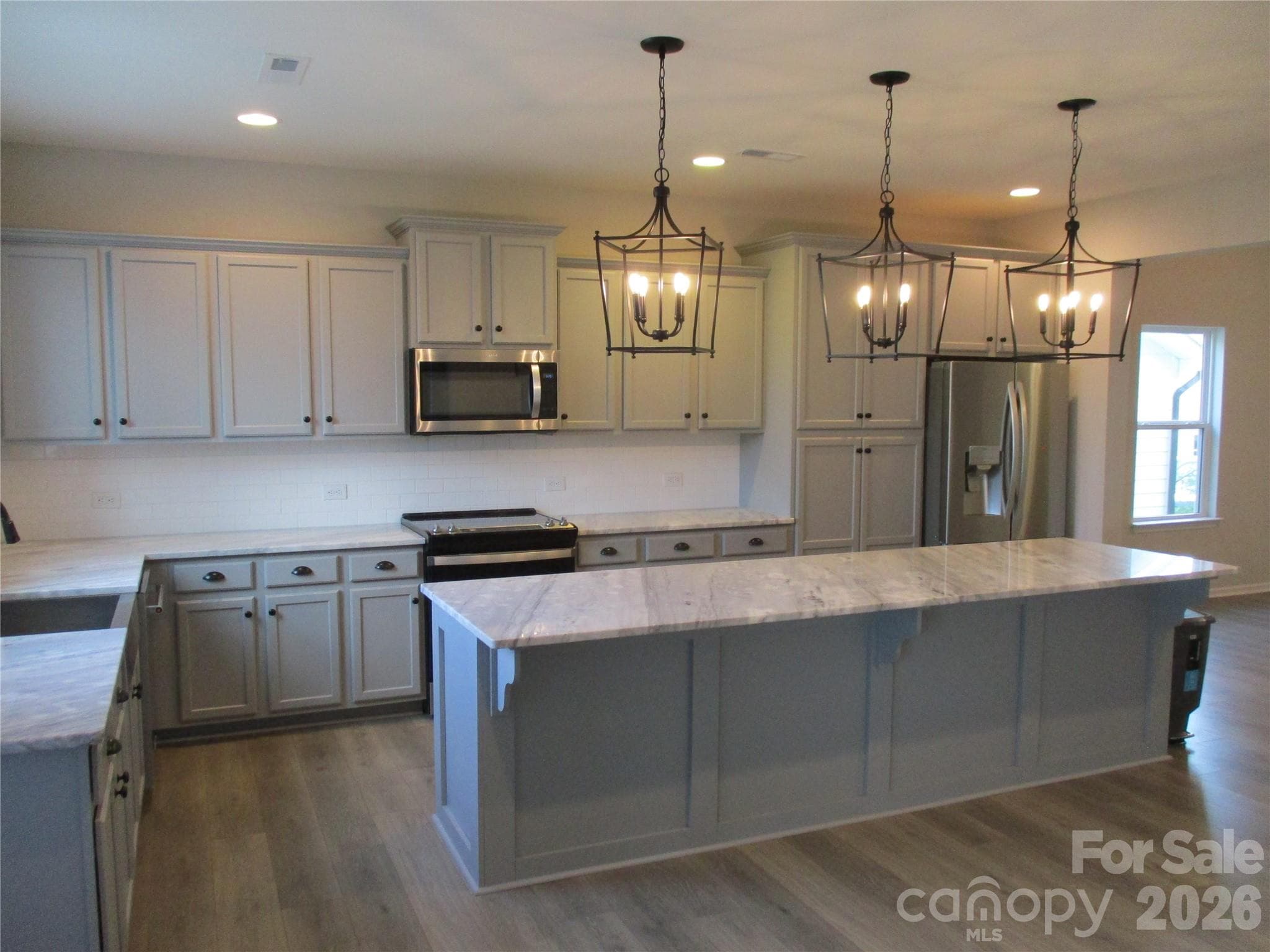Single Family Residence at 1525 Rye Road, Mount Holly, photo 7 of 33