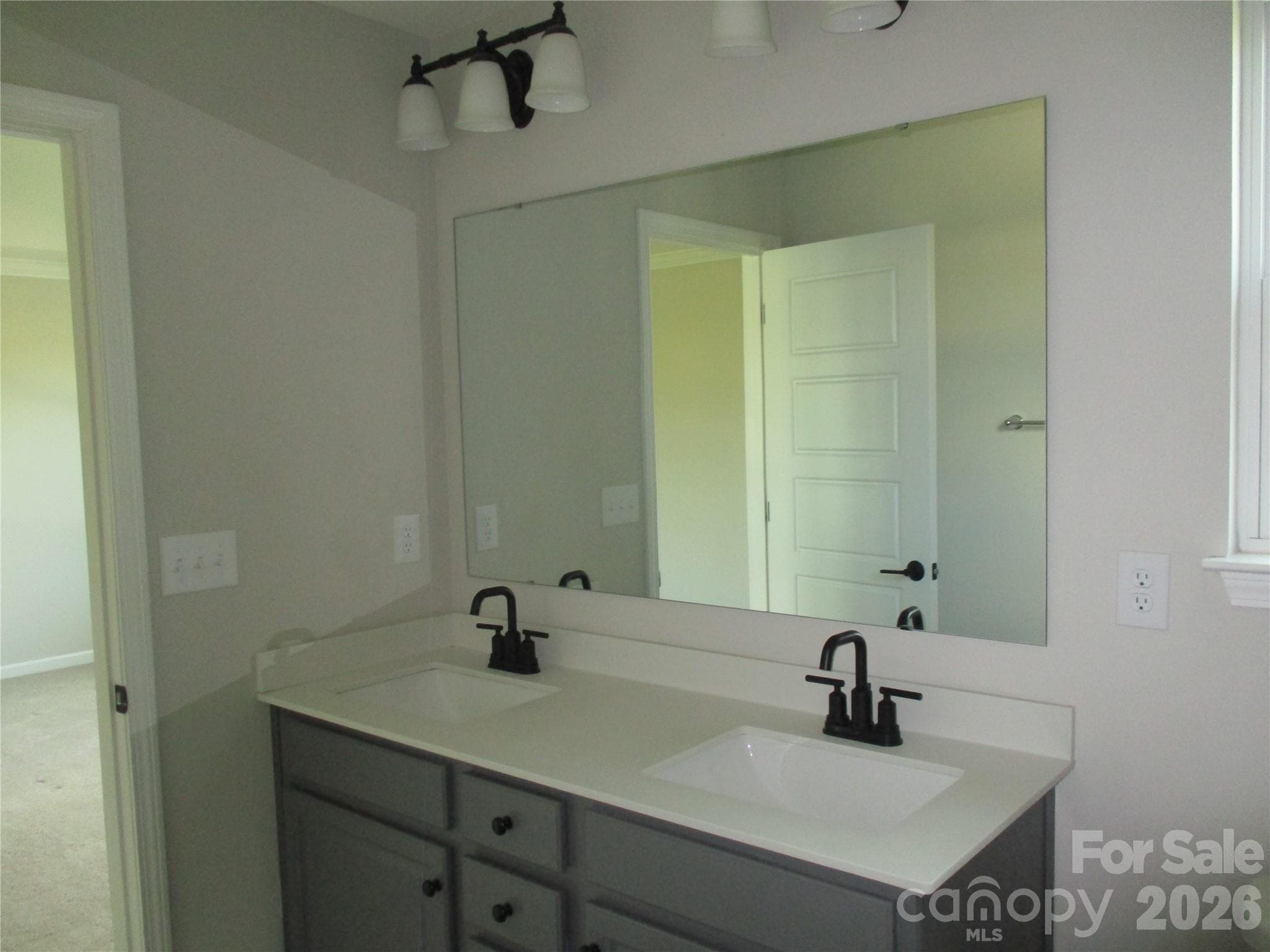 Single Family Residence at 1525 Rye Road, Mount Holly, photo 16 of 33