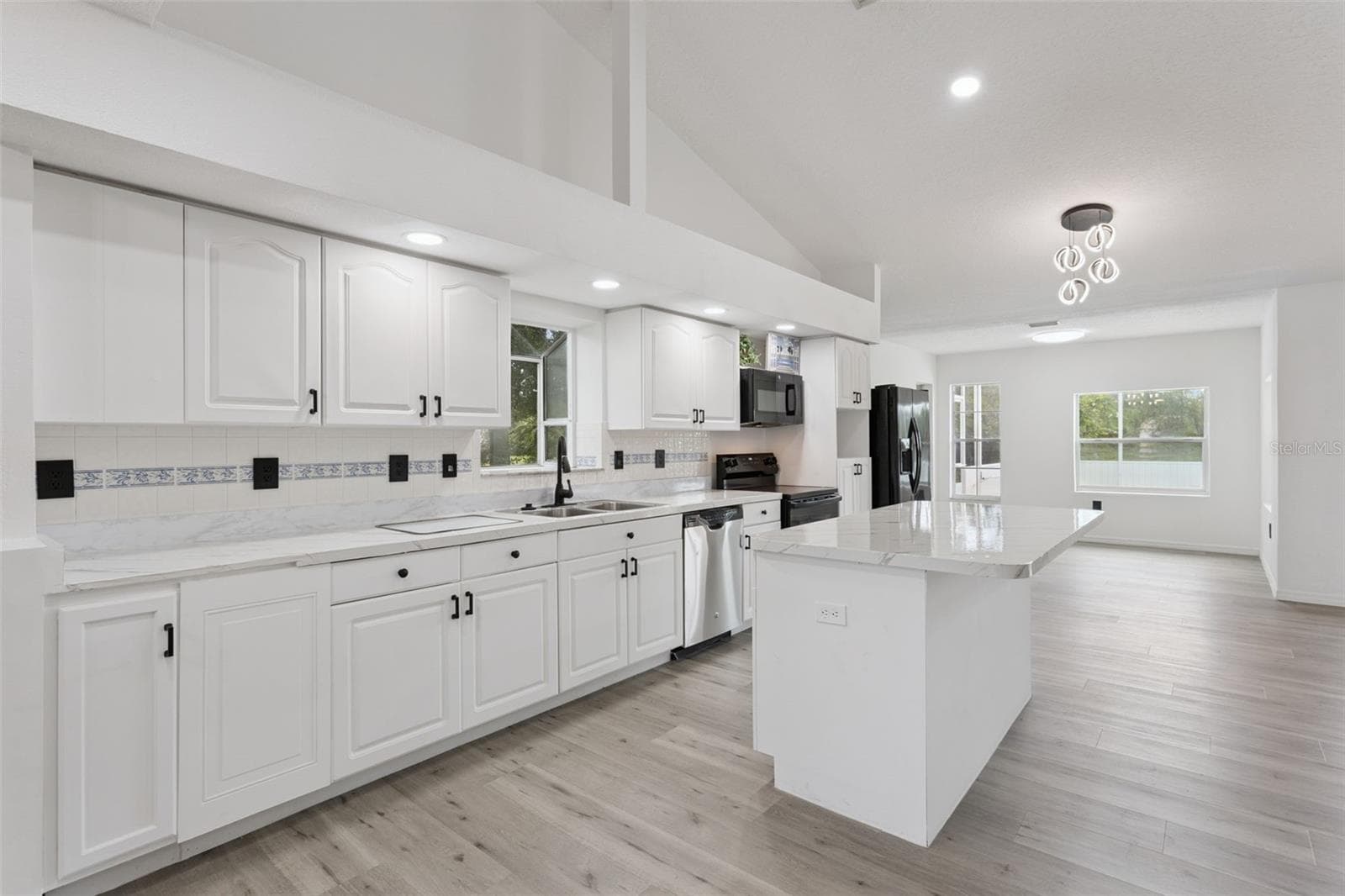 Single Family Residence at 6302 SILVER OAKS DR, ZEPHYRHILLS, photo 7 of 33