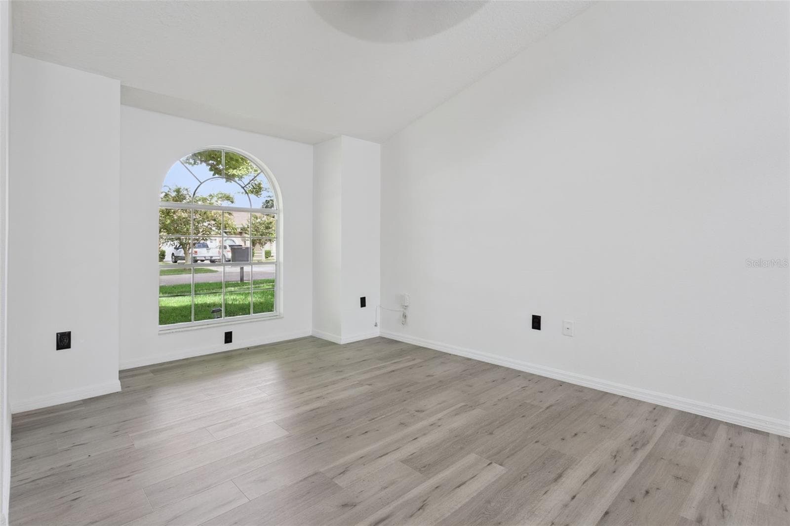 Single Family Residence at 6302 SILVER OAKS DR, ZEPHYRHILLS, photo 14 of 33