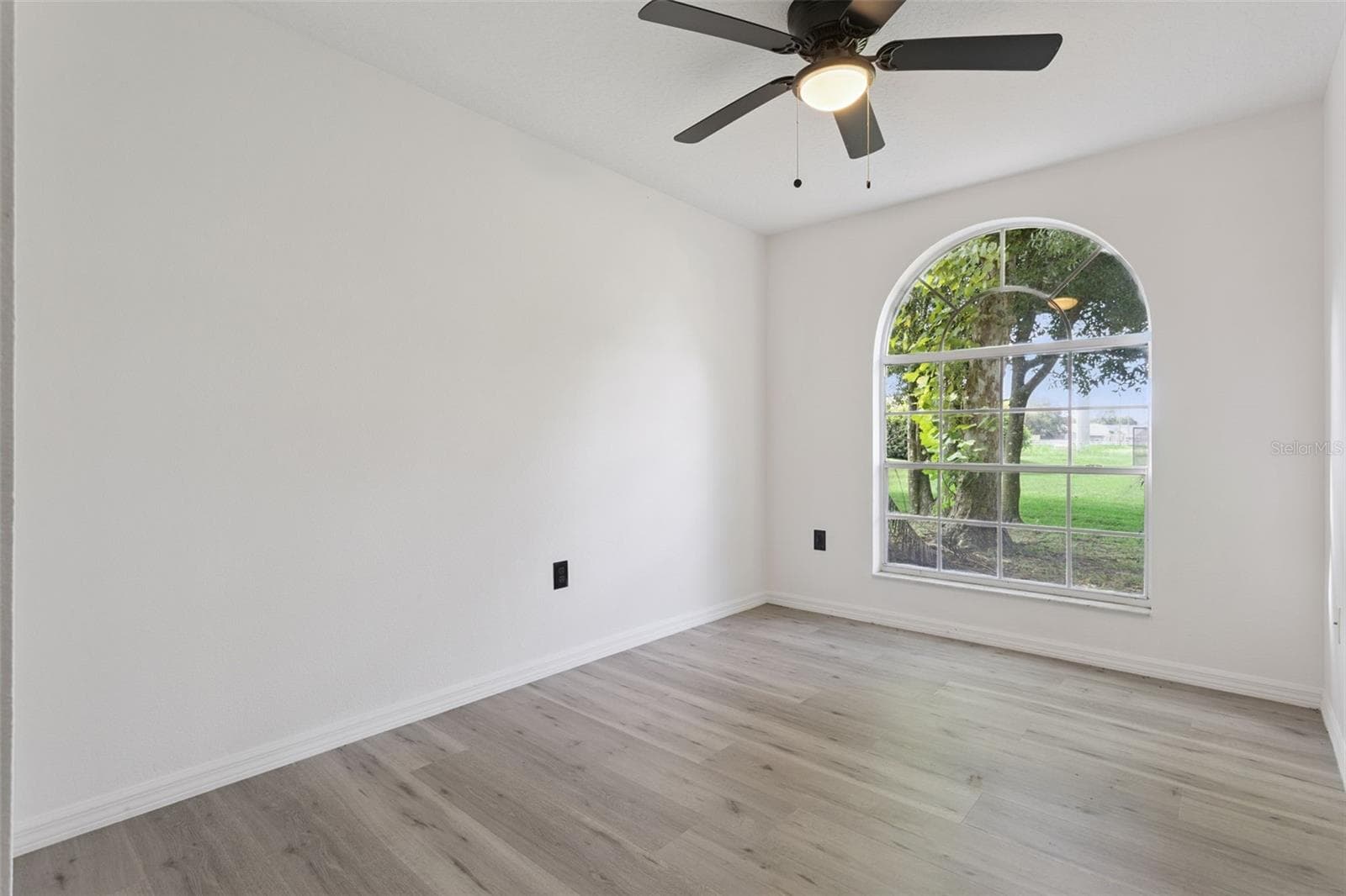 Single Family Residence at 6302 SILVER OAKS DR, ZEPHYRHILLS, photo 16 of 33