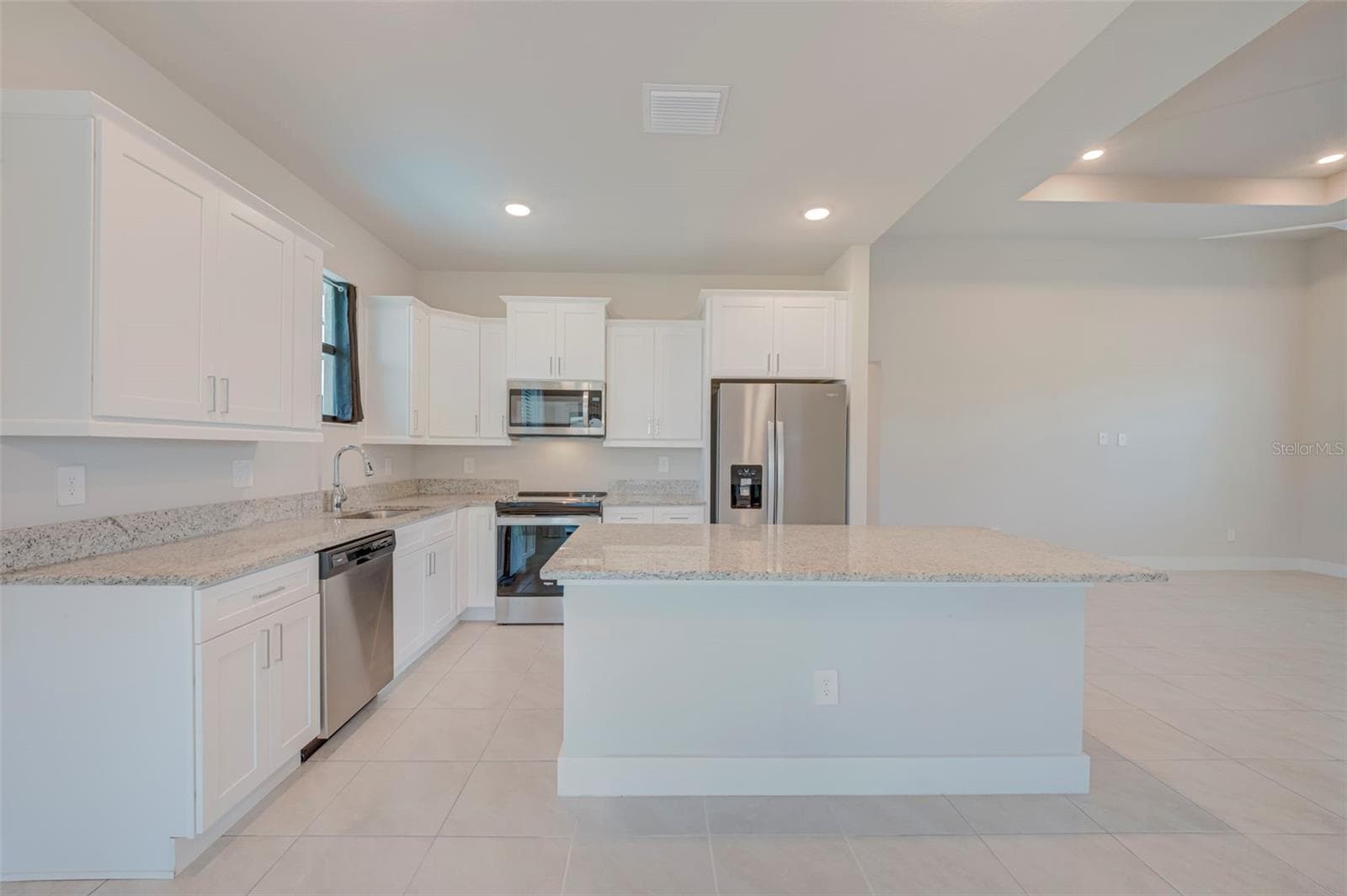 Single Family Residence at 16467 TONAWANDA DR, PUNTA GORDA, photo 8 of 36