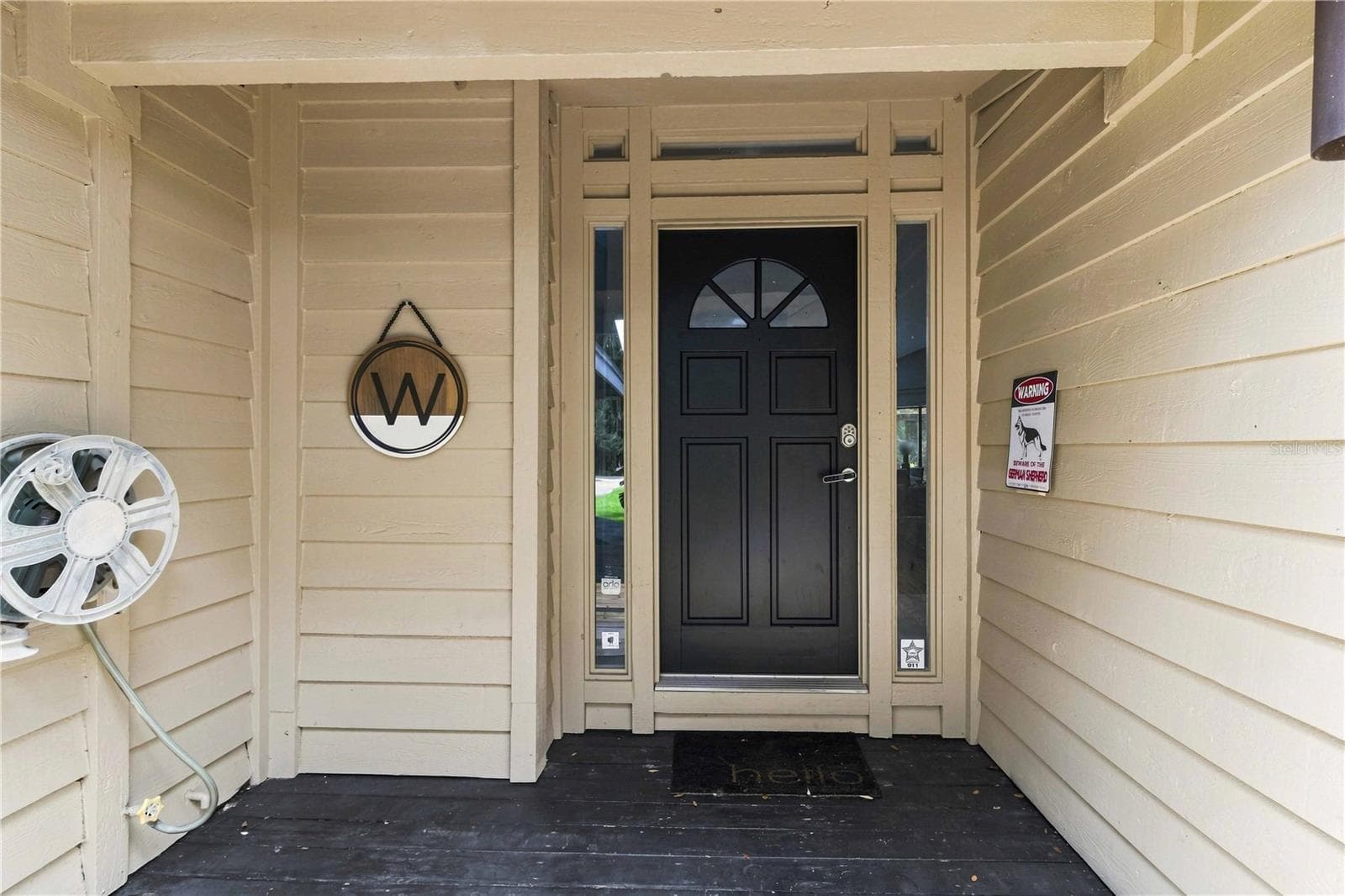 Single Family Residence at 902 DRAKESWOOD CT, SARASOTA, photo 7 of 45