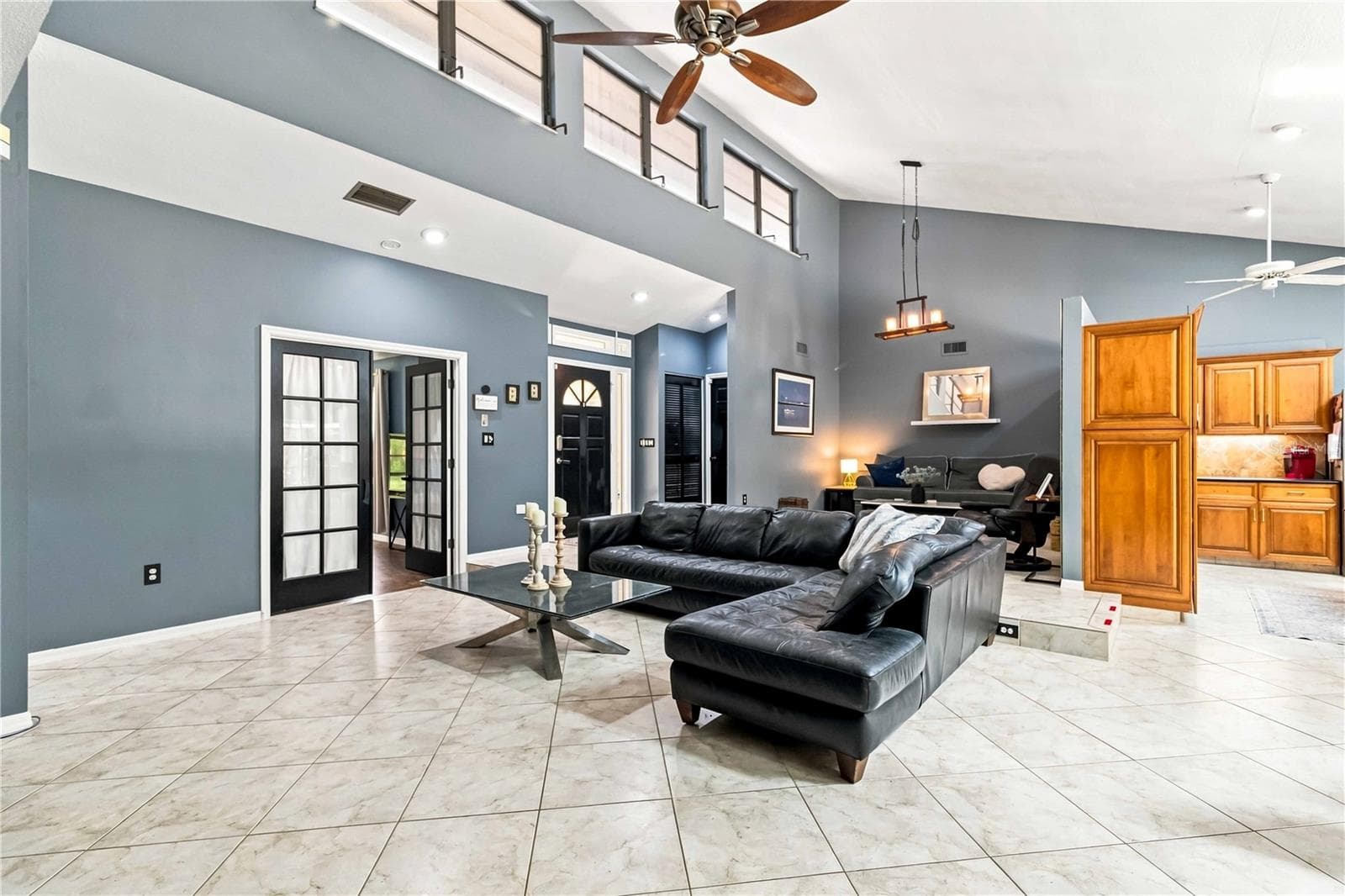 Single Family Residence at 902 DRAKESWOOD CT, SARASOTA, photo 10 of 45