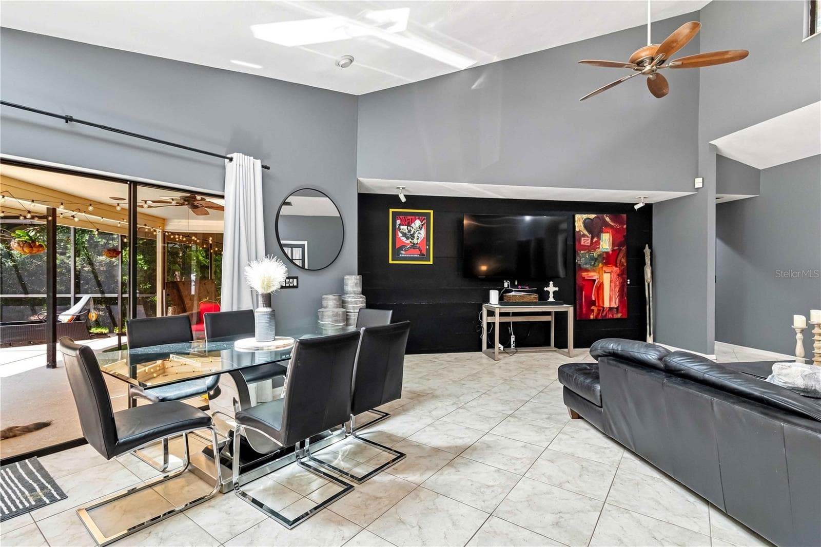 Single Family Residence at 902 DRAKESWOOD CT, SARASOTA, photo 14 of 45