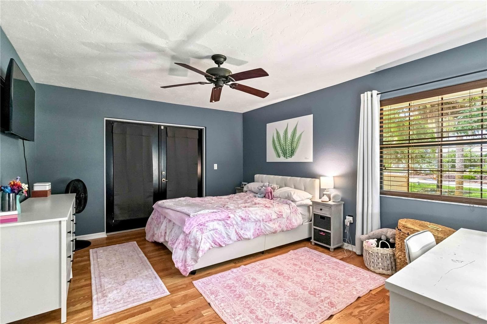 Single Family Residence at 902 DRAKESWOOD CT, SARASOTA, photo 26 of 45