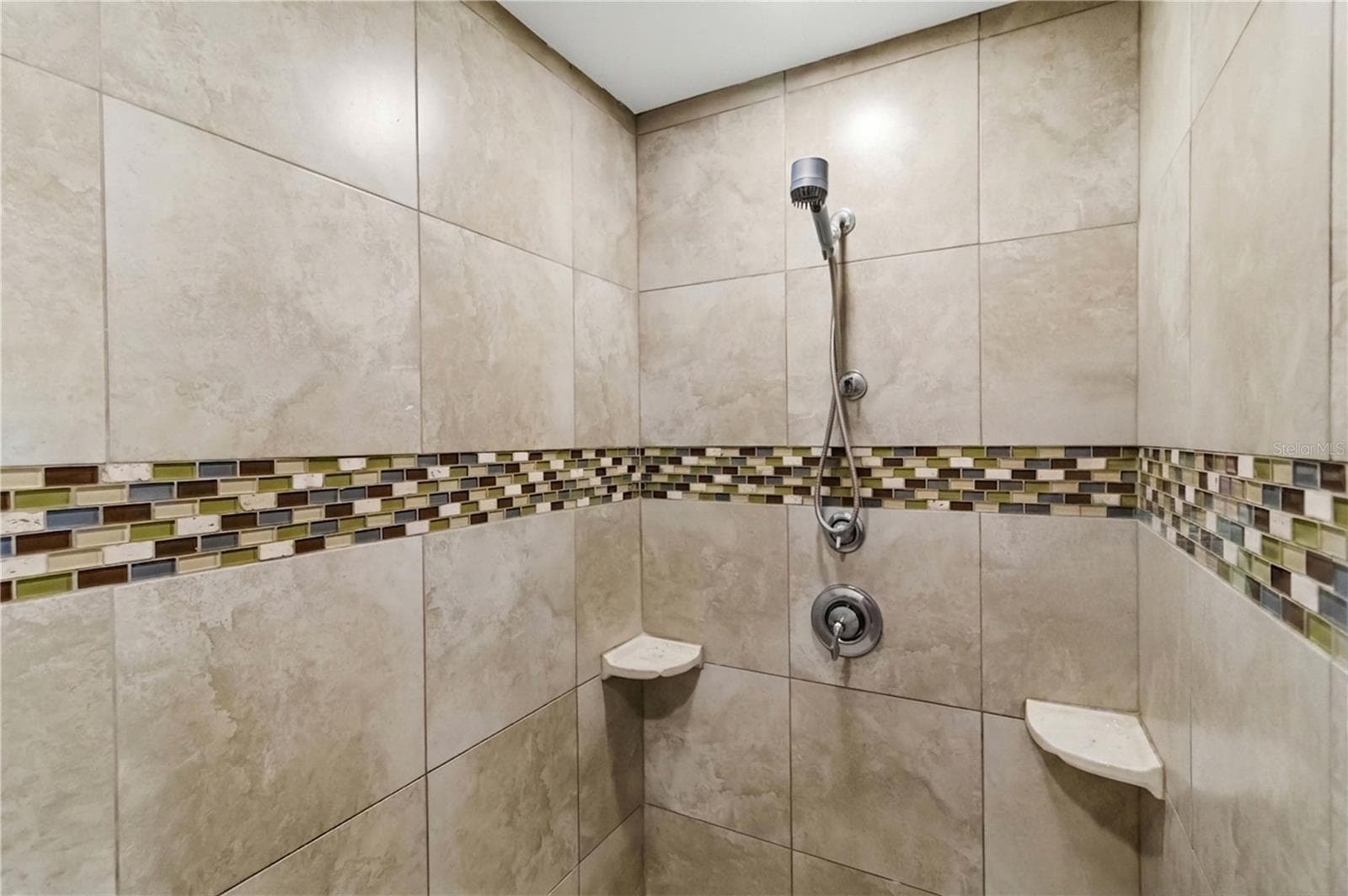 Single Family Residence at 902 DRAKESWOOD CT, SARASOTA, photo 29 of 45