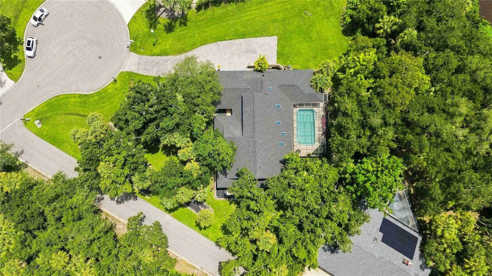 Single Family Residence at 902 DRAKESWOOD CT, SARASOTA, photo 43 of 45