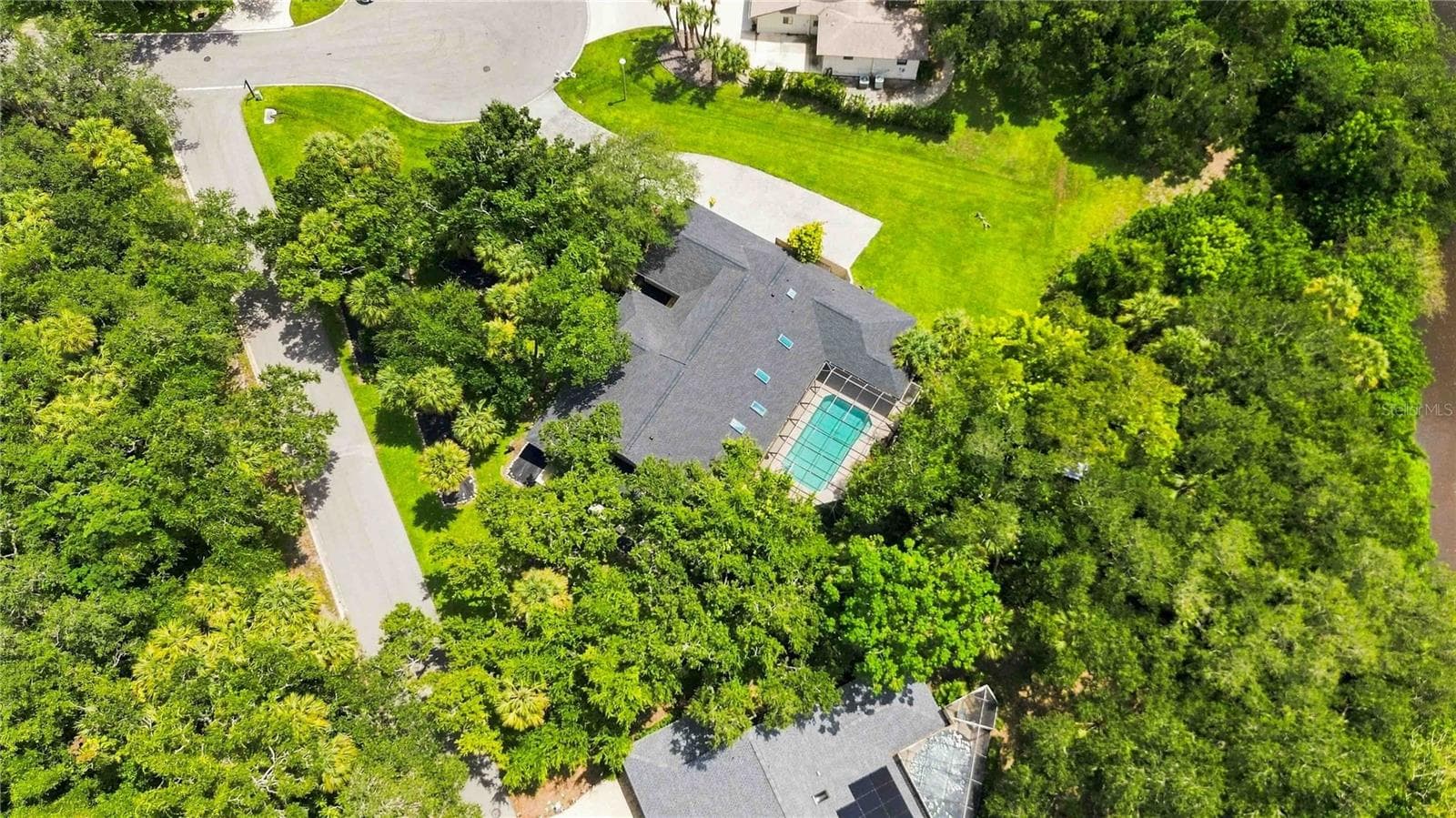 Single Family Residence at 902 DRAKESWOOD CT, SARASOTA, photo 44 of 45