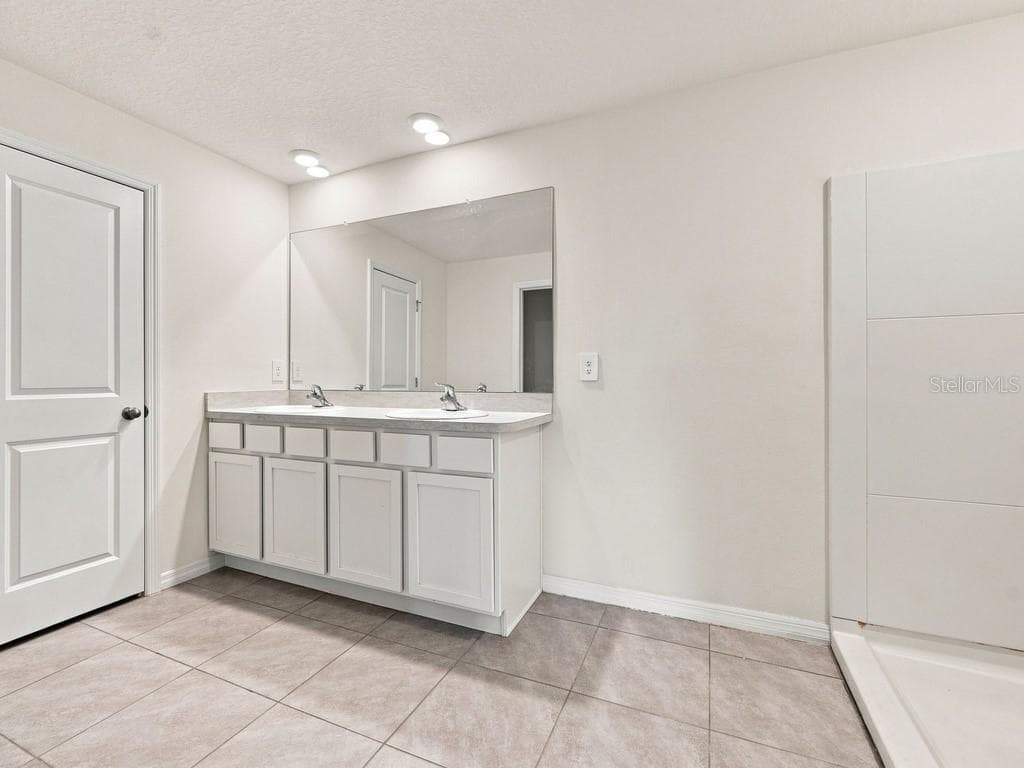 Single Family Residence at 2951 ROCK SOUND ST, BRADENTON, photo 44 of 52