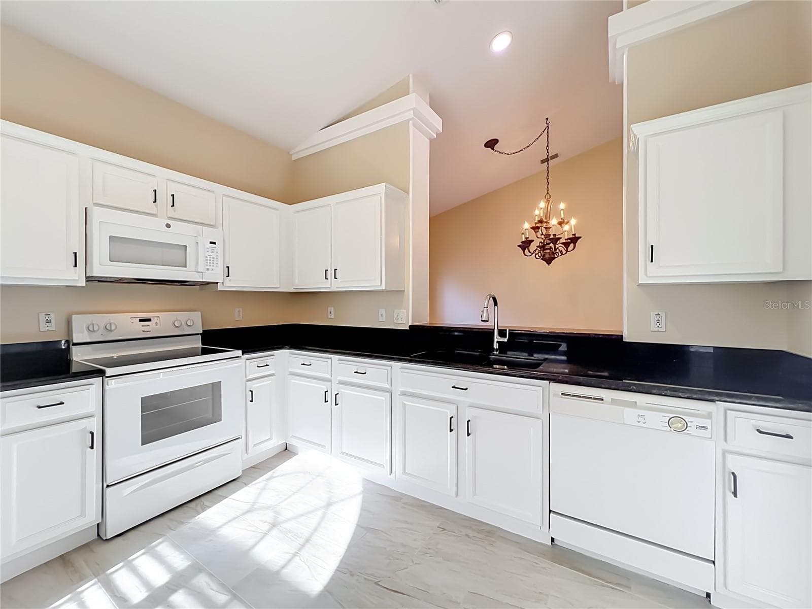 Single Family Residence at 1714 FOX GLEN CT, WINTER SPRINGS, photo 8 of 46