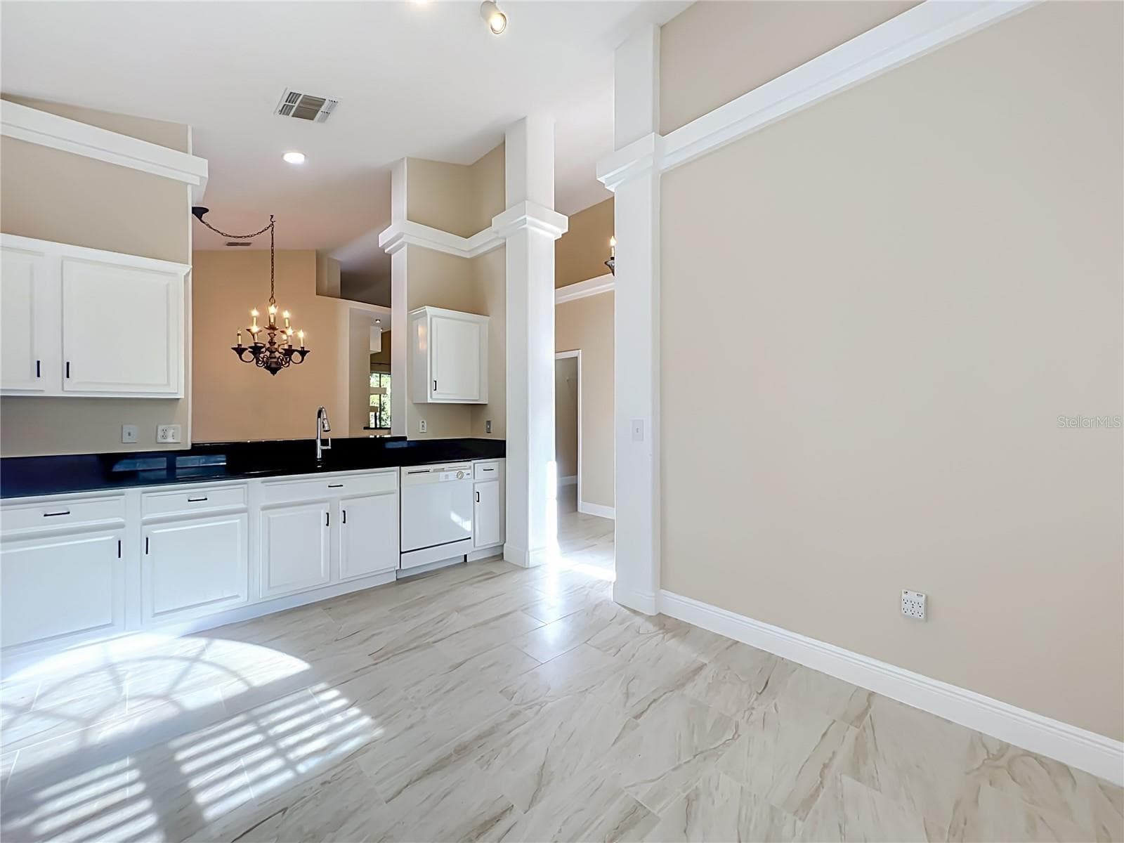 Single Family Residence at 1714 FOX GLEN CT, WINTER SPRINGS, photo 9 of 46