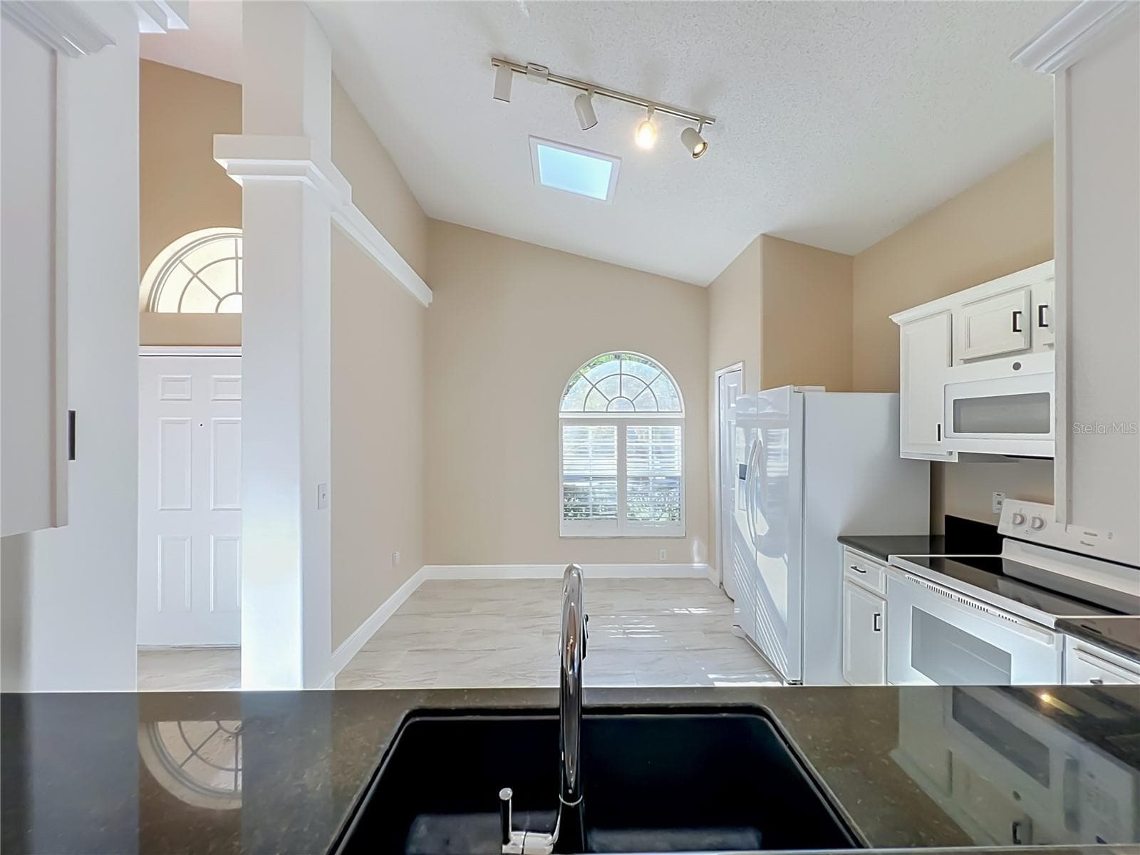 Single Family Residence at 1714 FOX GLEN CT, WINTER SPRINGS, photo 12 of 46