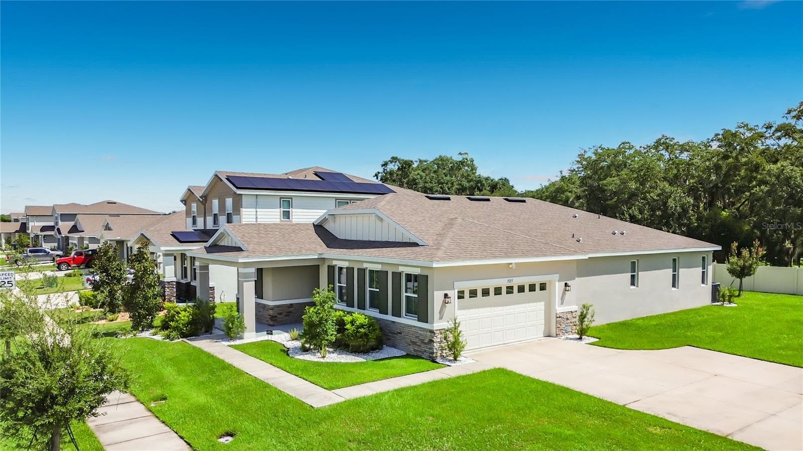 Single Family Residence at 1525 ERIN BREEZE LN, KISSIMMEE, photo 7 of 57