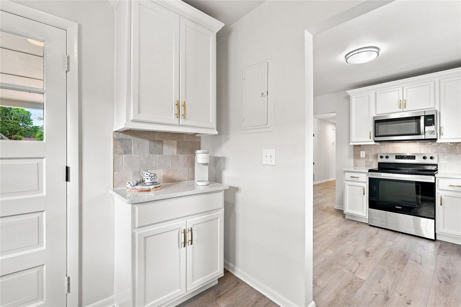 Inside Laundry Room with Coffee Bar - 6 MARILYN AVE, ST AUGUSTINE