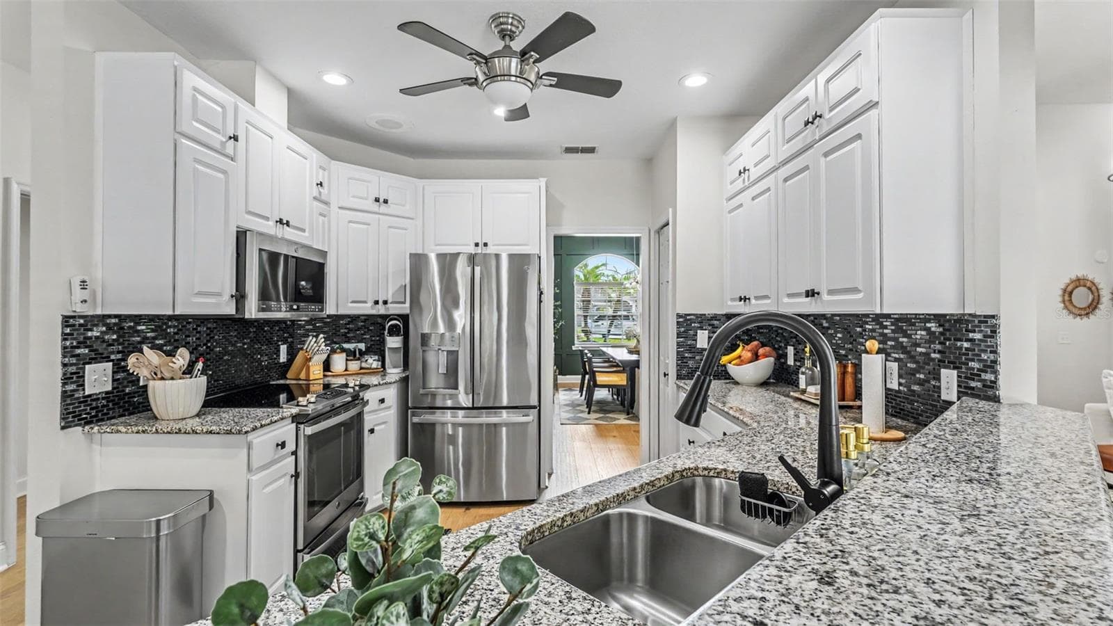 Single Family Residence at 2267 MALACHITE DR, LAKELAND, photo 7 of 69