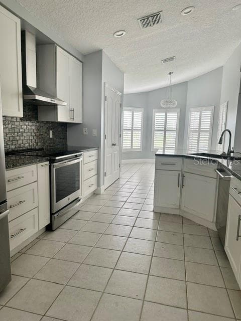 Single Family Residence at 2828 RUNYON CIR, ORLANDO, photo 8 of 40