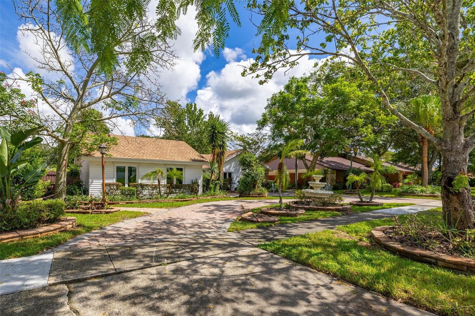 Single Family Residence at 3625 WATERS EDGE DR, BELLE ISLE, photo 6 of 71