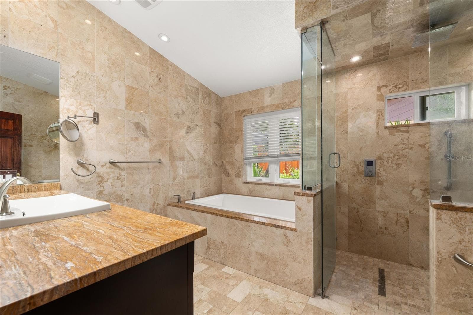 Single Family Residence at 3625 WATERS EDGE DR, BELLE ISLE, photo 28 of 71