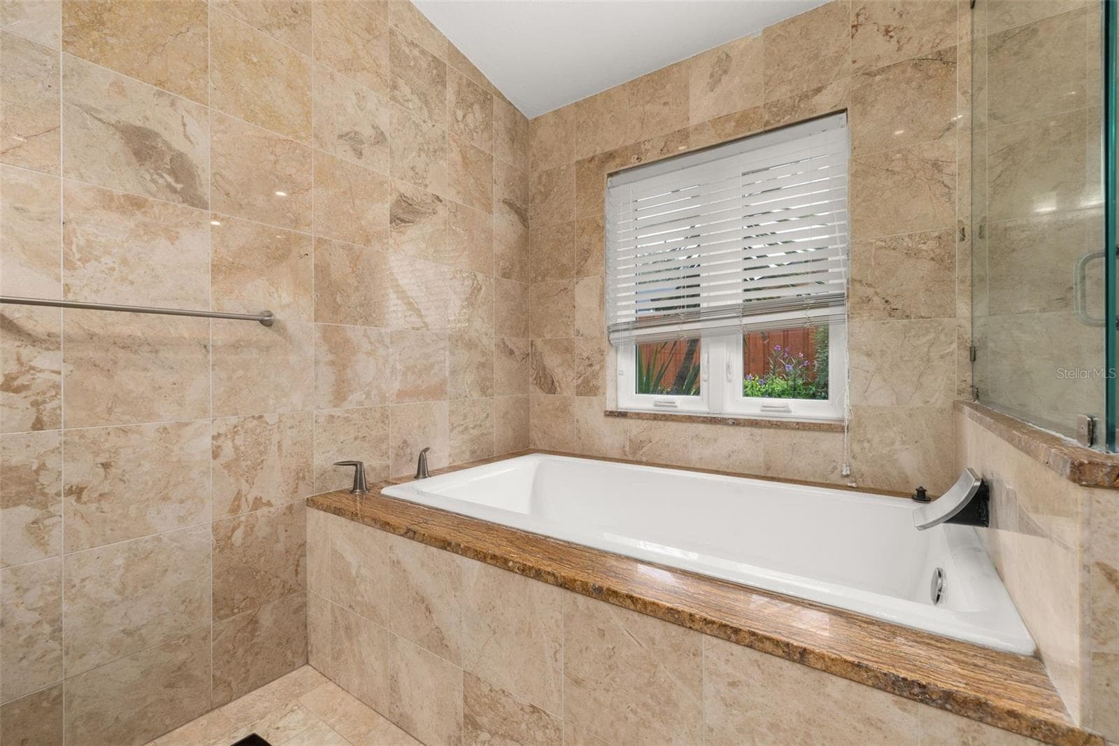 Single Family Residence at 3625 WATERS EDGE DR, BELLE ISLE, photo 30 of 71