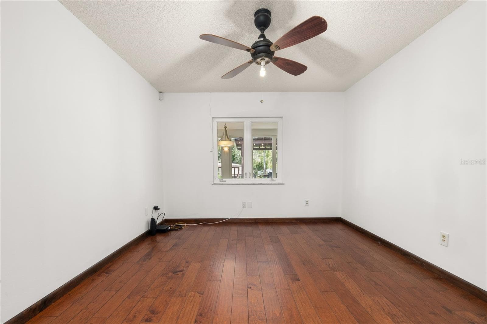 Single Family Residence at 3625 WATERS EDGE DR, BELLE ISLE, photo 32 of 71