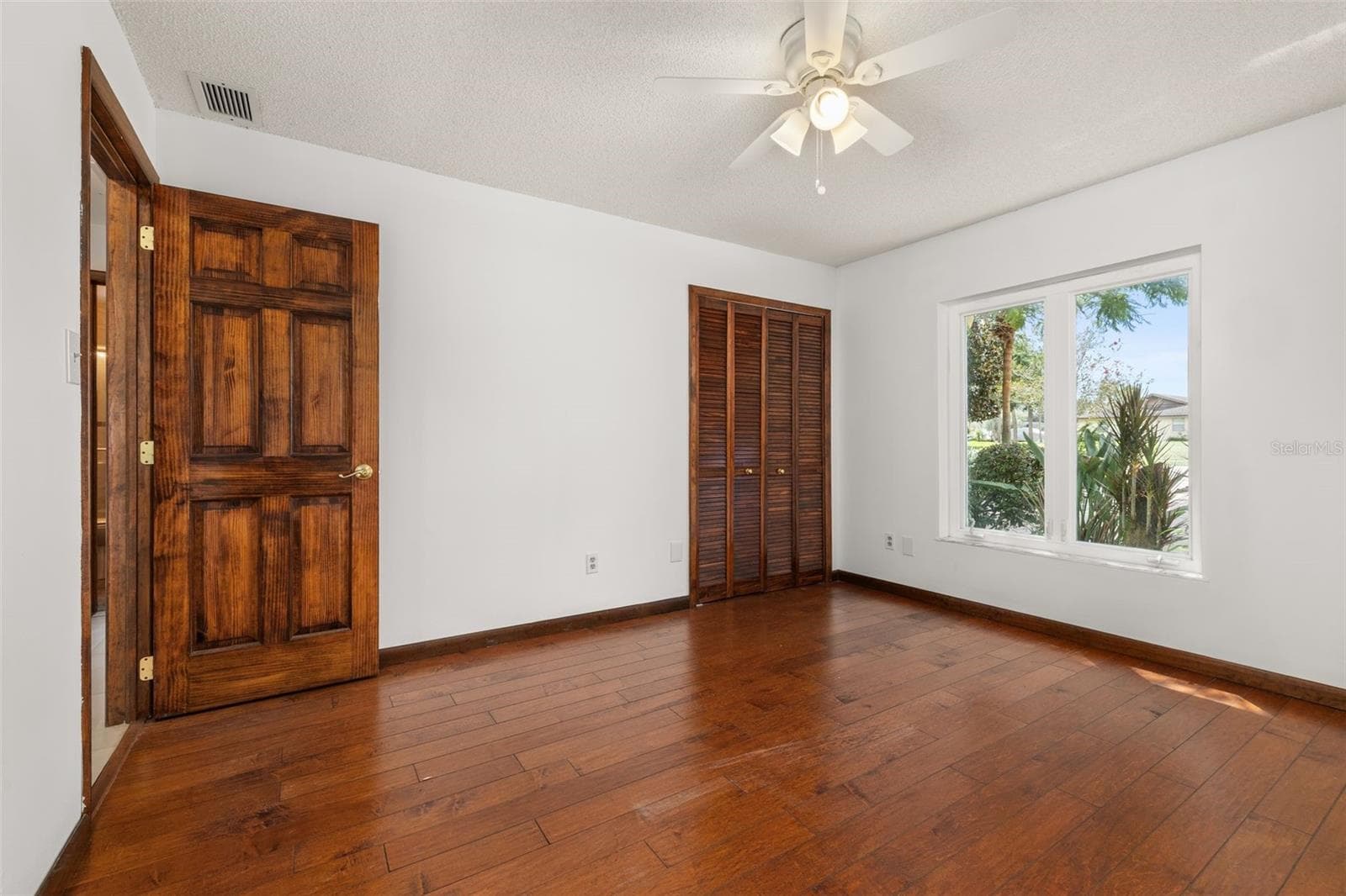 Single Family Residence at 3625 WATERS EDGE DR, BELLE ISLE, photo 35 of 71