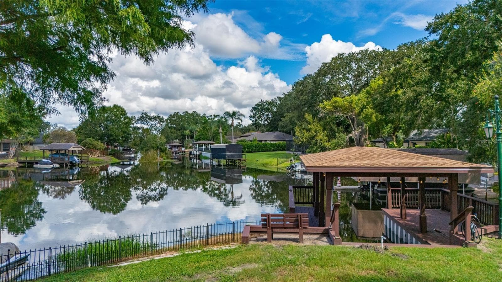 Single Family Residence at 3625 WATERS EDGE DR, BELLE ISLE, photo 69 of 71