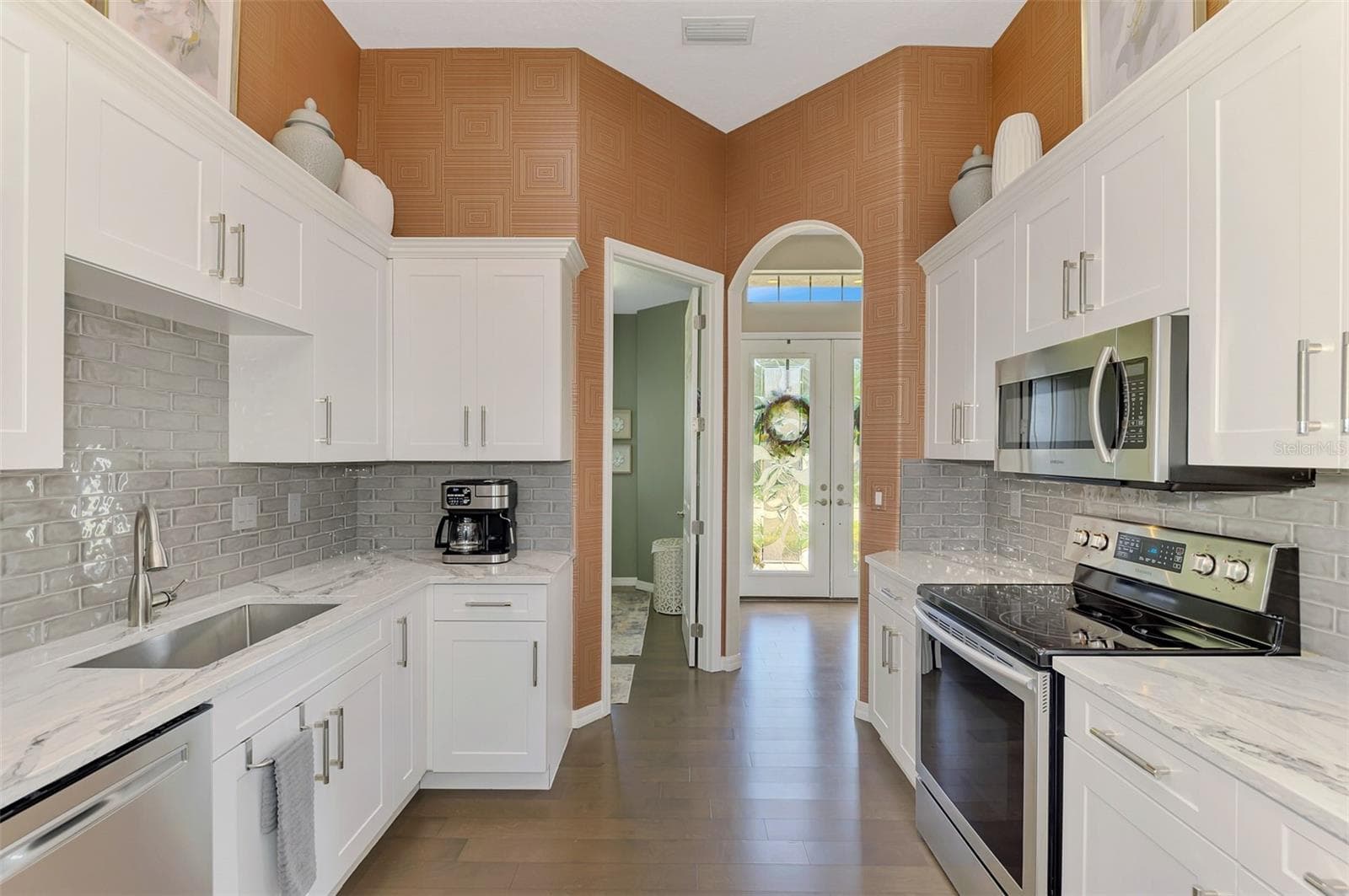 Single Family Residence at 2084 MATTAMY CT, VENICE, photo 22 of 52