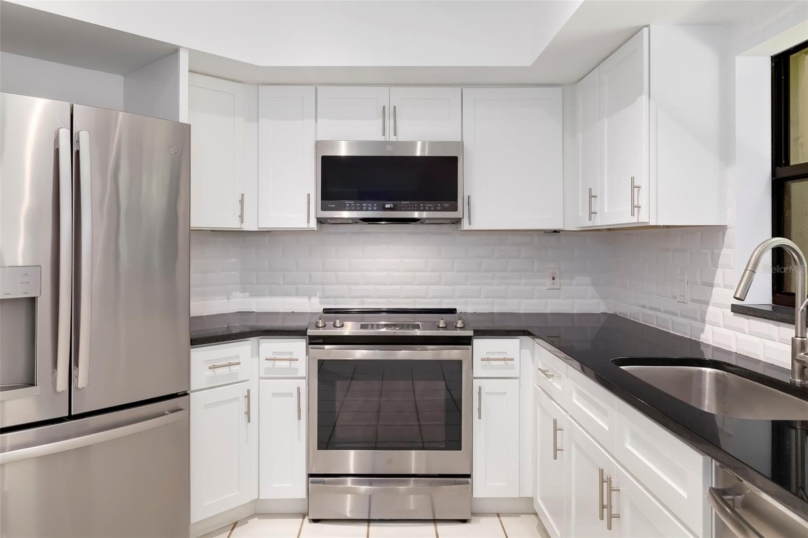 Kitchen - 1678 STARLING DR #102, SARASOTA