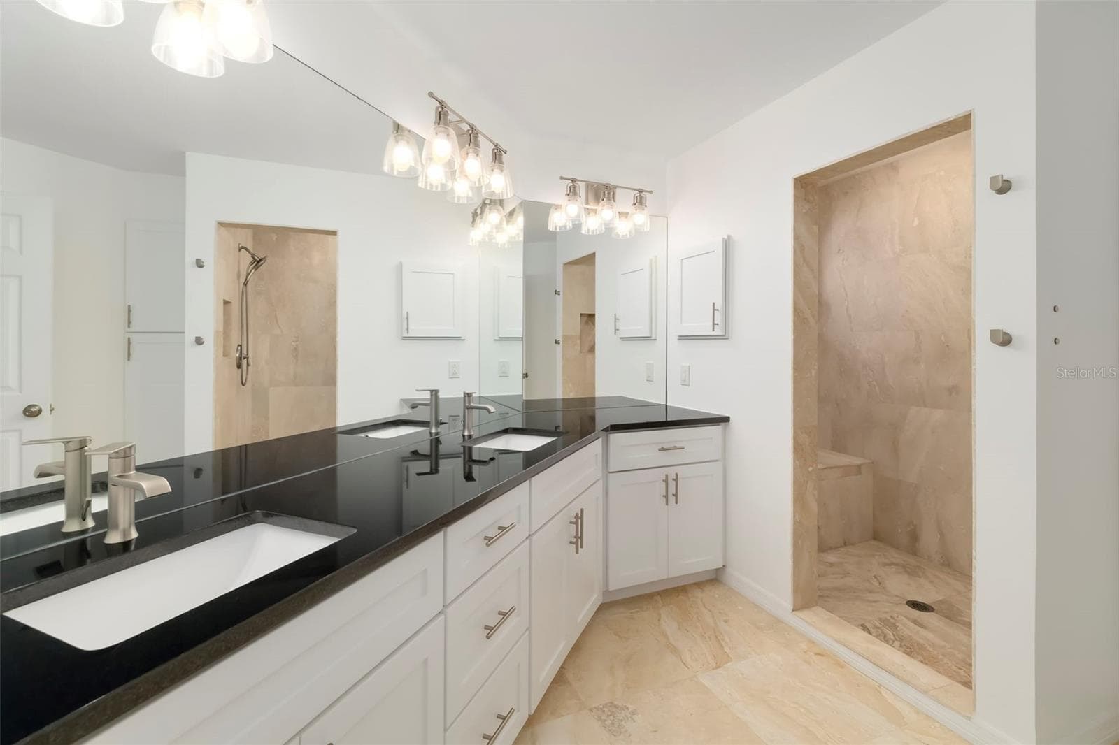 Primary Bathroom - 1678 STARLING DR #102, SARASOTA