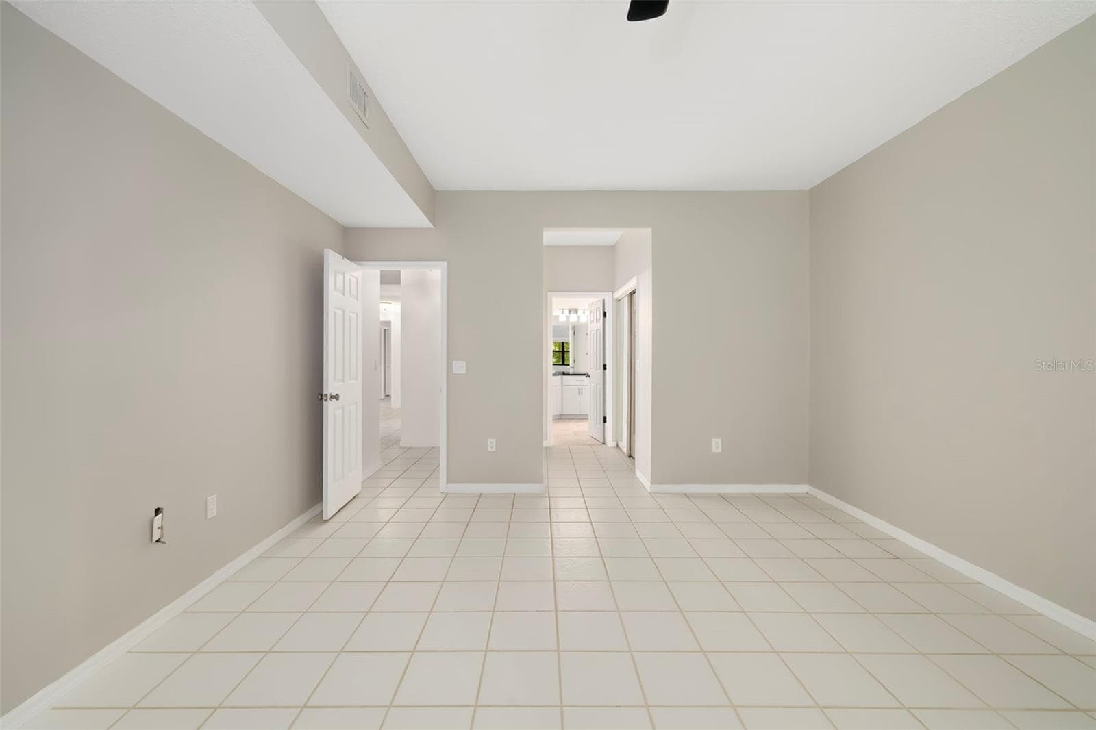 Primary Bedroom - 1678 STARLING DR #102, SARASOTA
