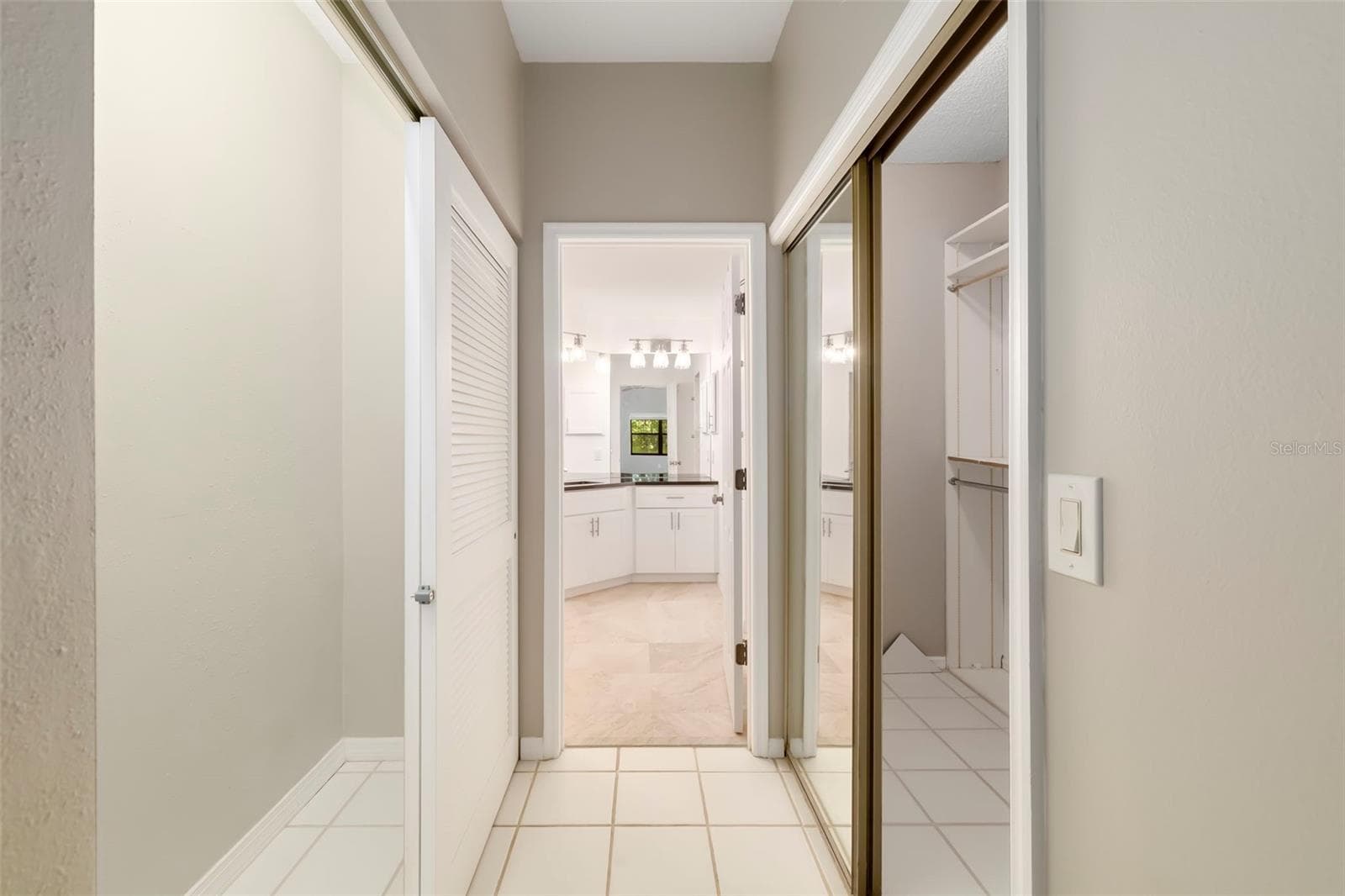 Primary Bedroom - 1678 STARLING DR #102, SARASOTA