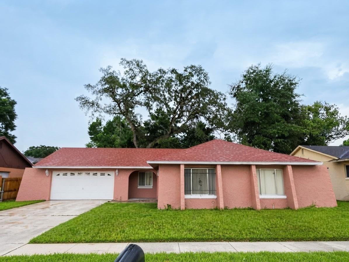 2245 OSHKOSH CT