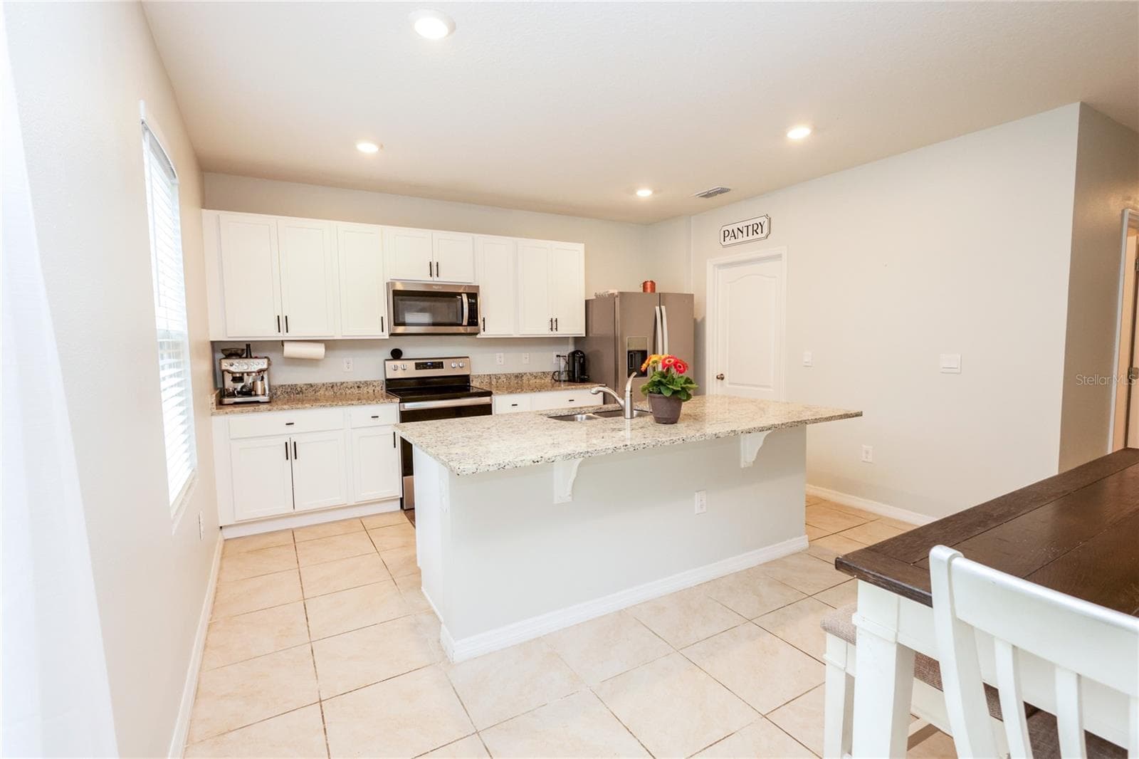 Single Family Residence at 3250 BLUE CRAB DR, TAVARES, photo 6 of 44
