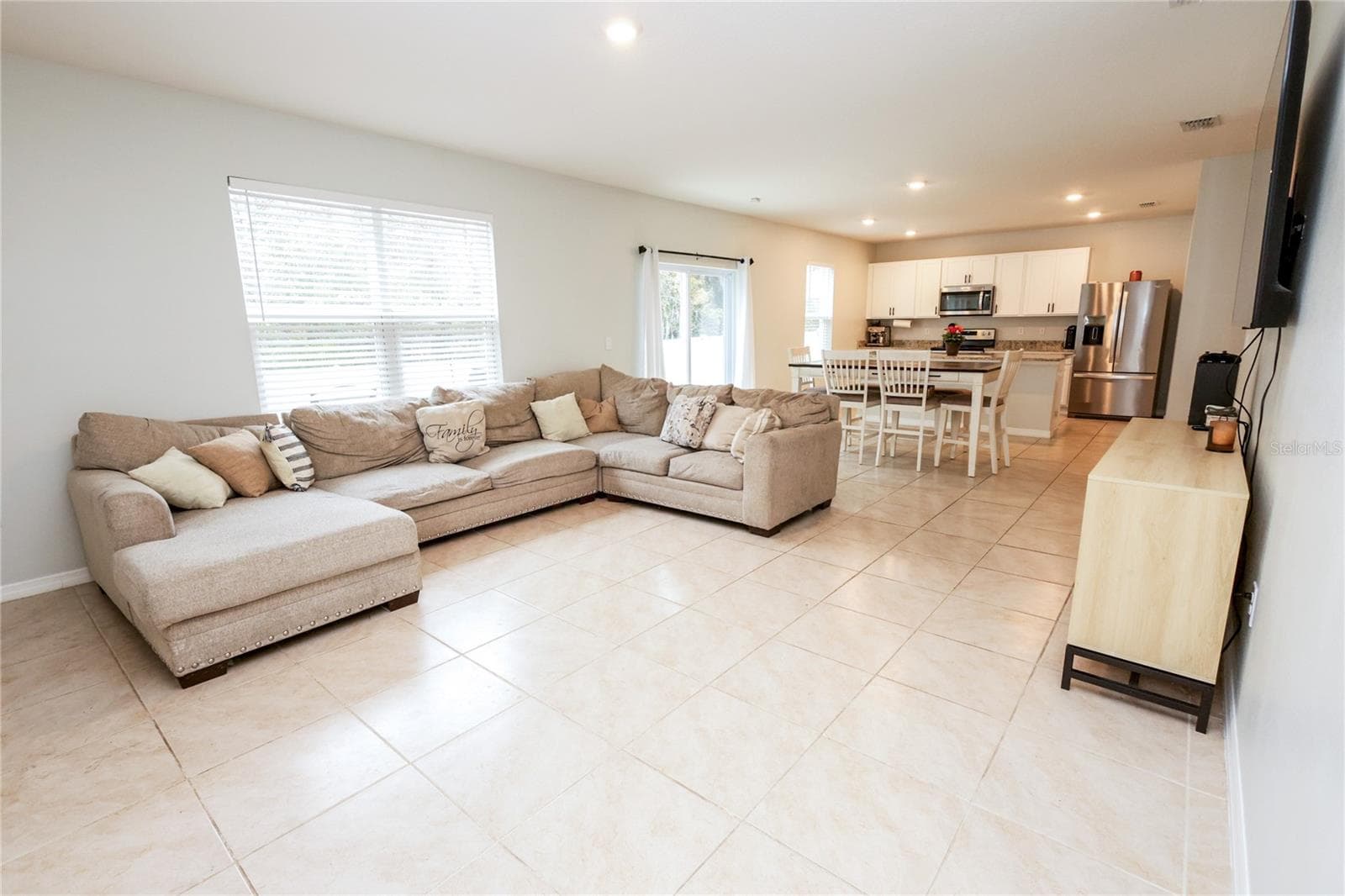 Single Family Residence at 3250 BLUE CRAB DR, TAVARES, photo 11 of 44