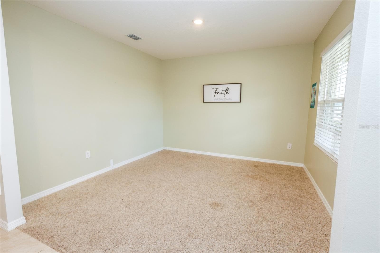 Single Family Residence at 3250 BLUE CRAB DR, TAVARES, photo 12 of 44