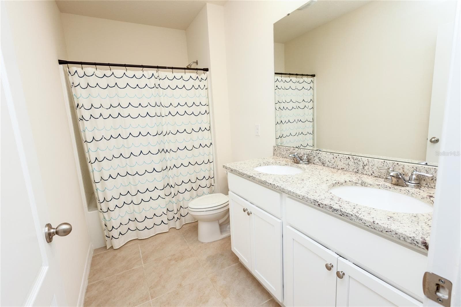 Single Family Residence at 3250 BLUE CRAB DR, TAVARES, photo 18 of 44