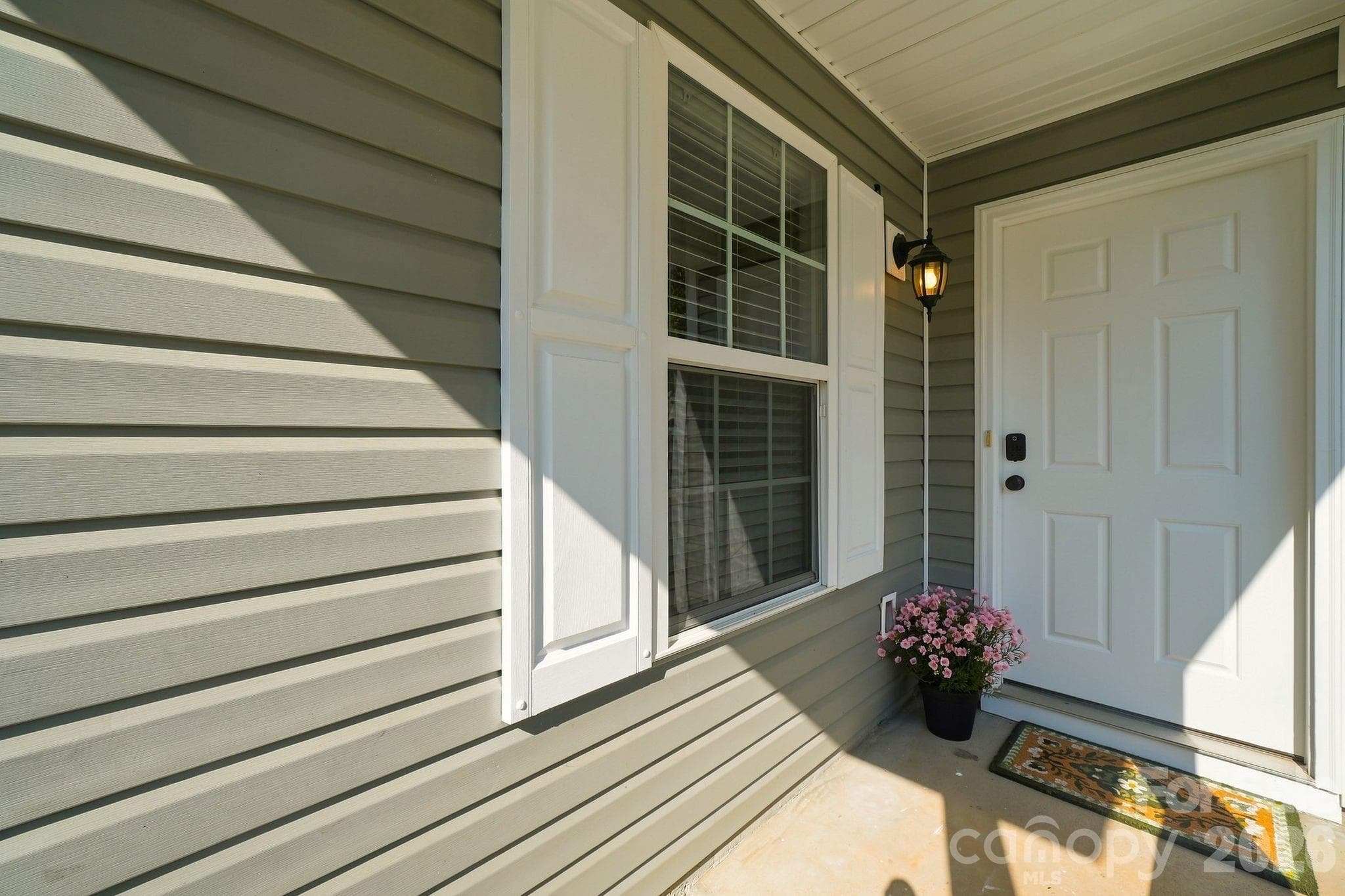 Single Family Residence at 422 Danielle Way, Fort Mill, photo 6 of 40