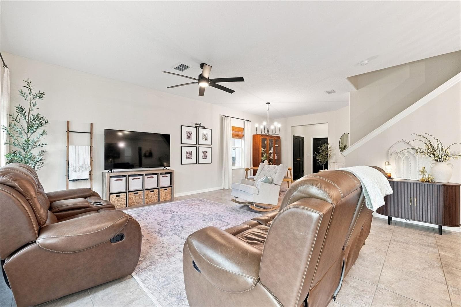 Single Family Residence at 8096 SEAGARDEN LN, LAND O LAKES, photo 12 of 47