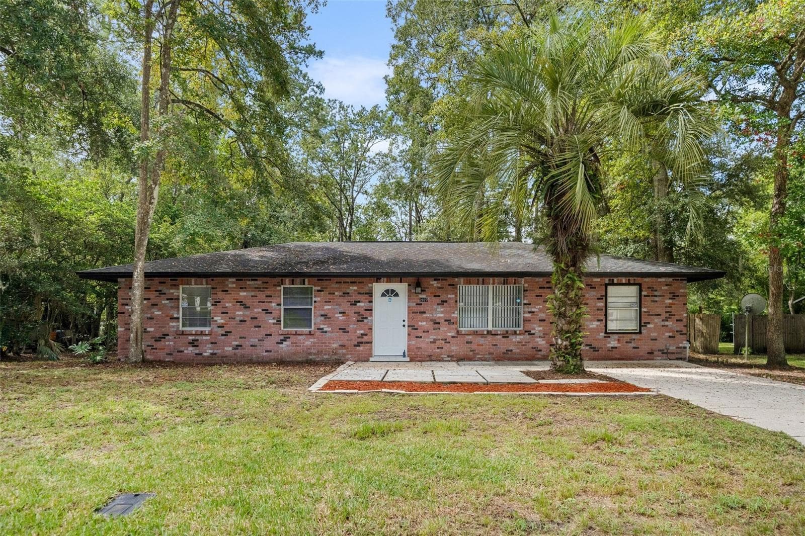 2827 NW 42ND PL